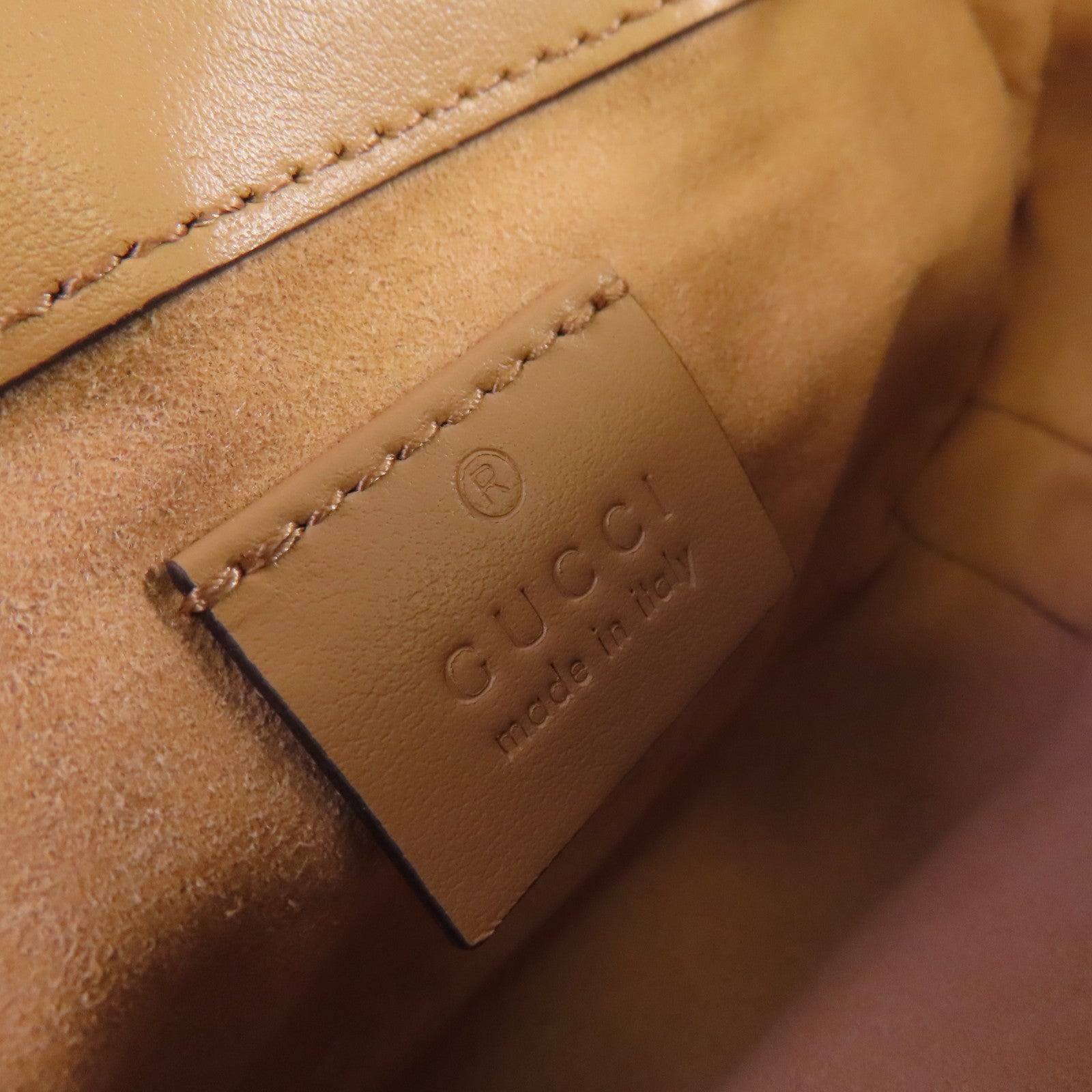 GUCCI 【激減優惠】Chevron皮革GG Marmont Mini Chain Shoulder Bag銀扣鏈帶肩背袋杏色