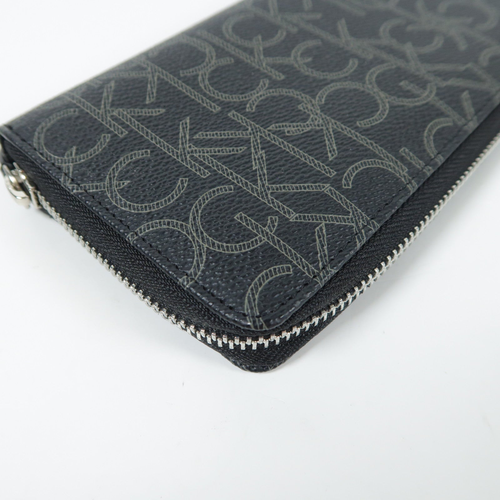 Calvin Klein 塗層帆布Long Wallet銀扣長錢包