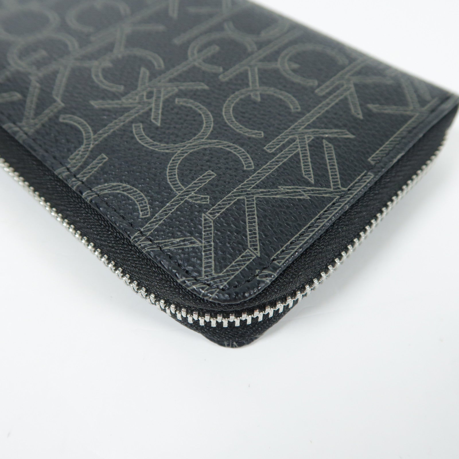 Calvin Klein 塗層帆布Long Wallet銀扣長錢包
