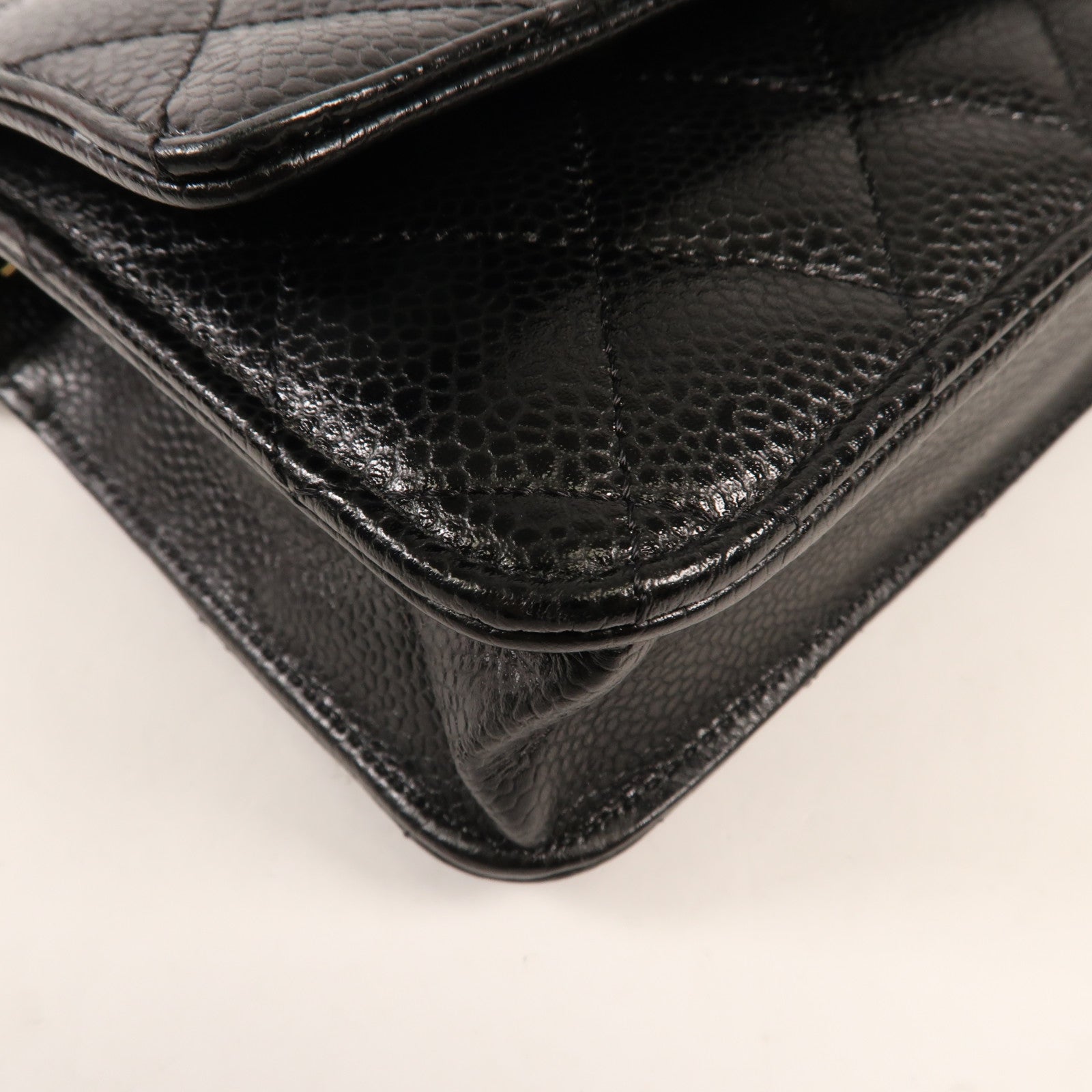 CHANEL 牛皮皮革WOC Wallet On Chain金扣鏈帶肩背袋