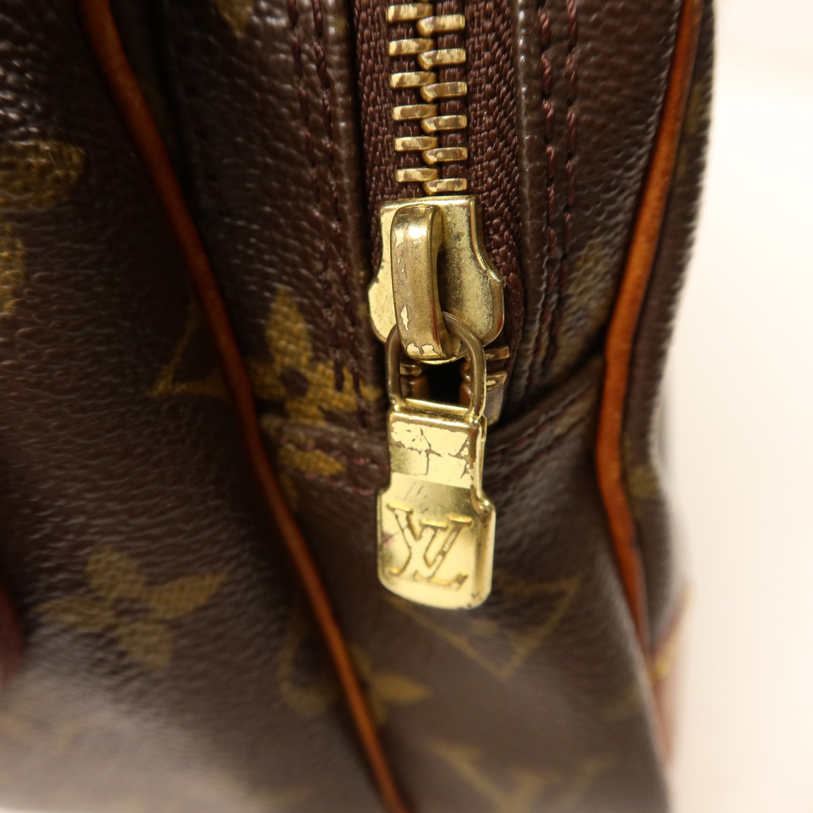 LOUIS VUITTON Monogram Nile金扣肩背袋