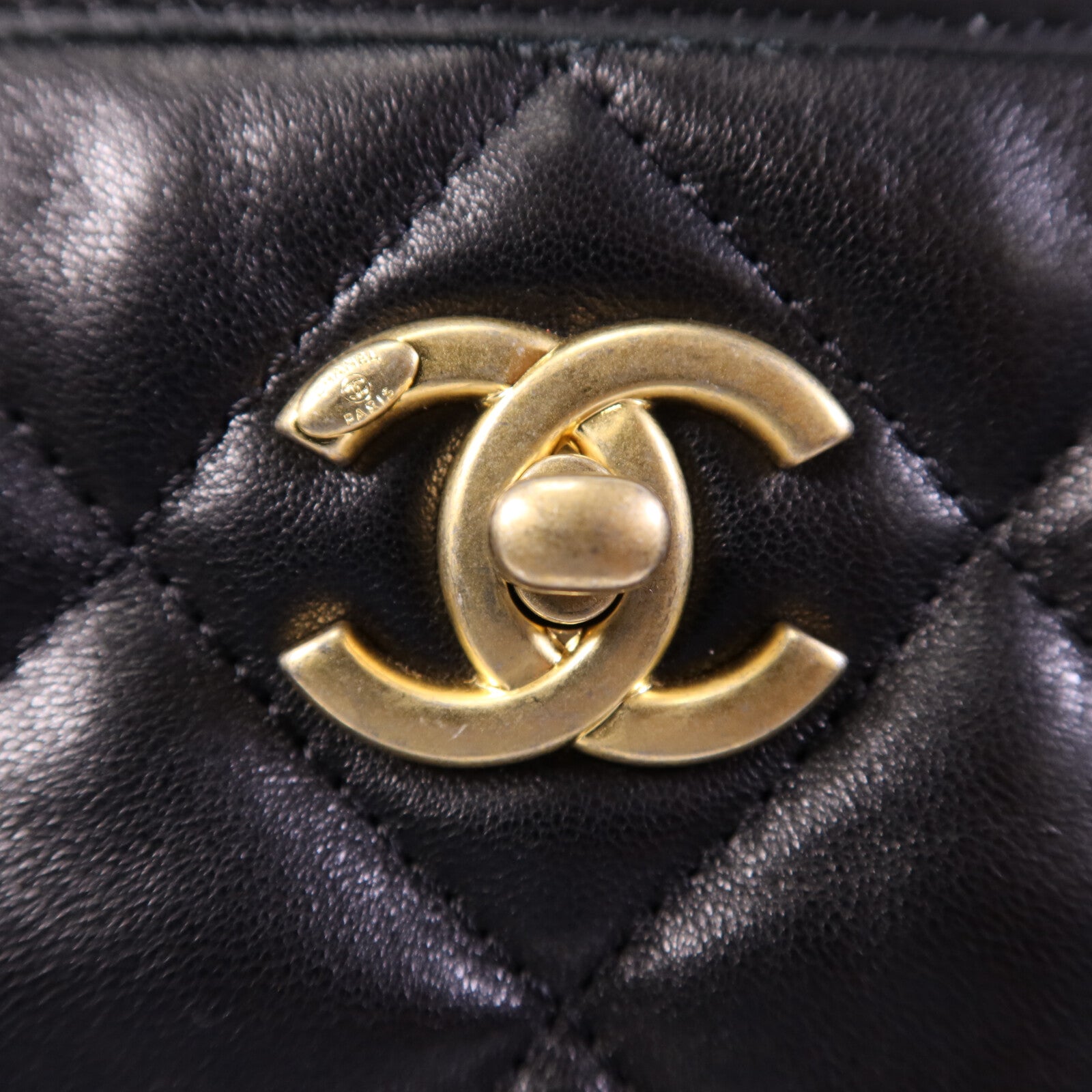 CHANEL 羊皮皮革Tote Bag金扣手挽袋