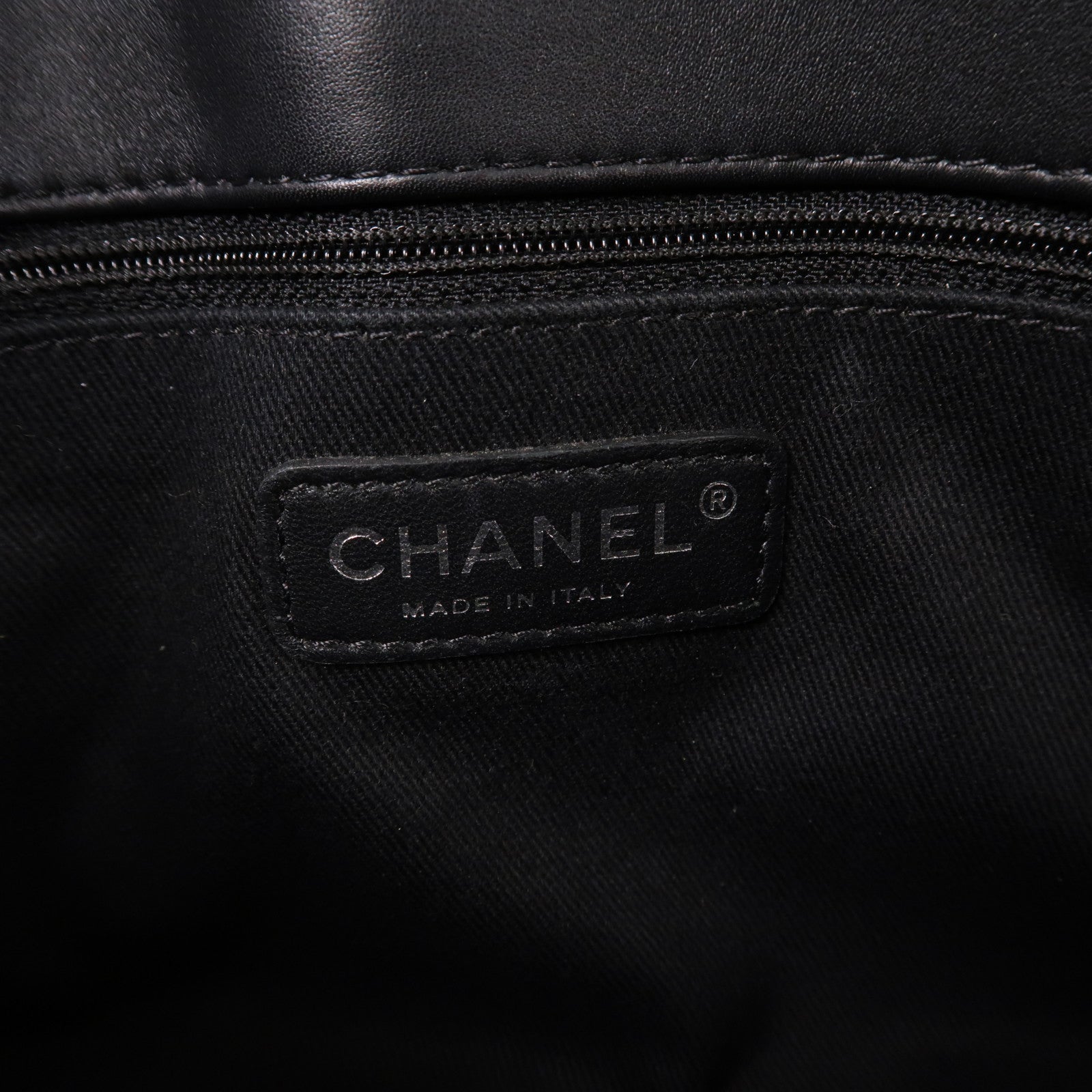 CHANEL 菱格漆皮皮革Chain Shoulder Bag銀扣鏈帶肩背袋黑色