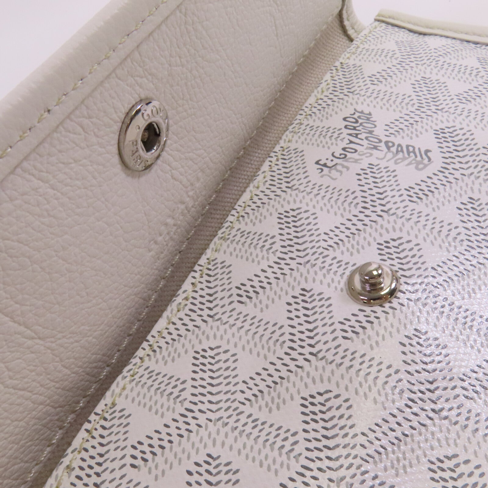 GOYARD 塗層帆布Boheme Hobo銀扣肩背袋