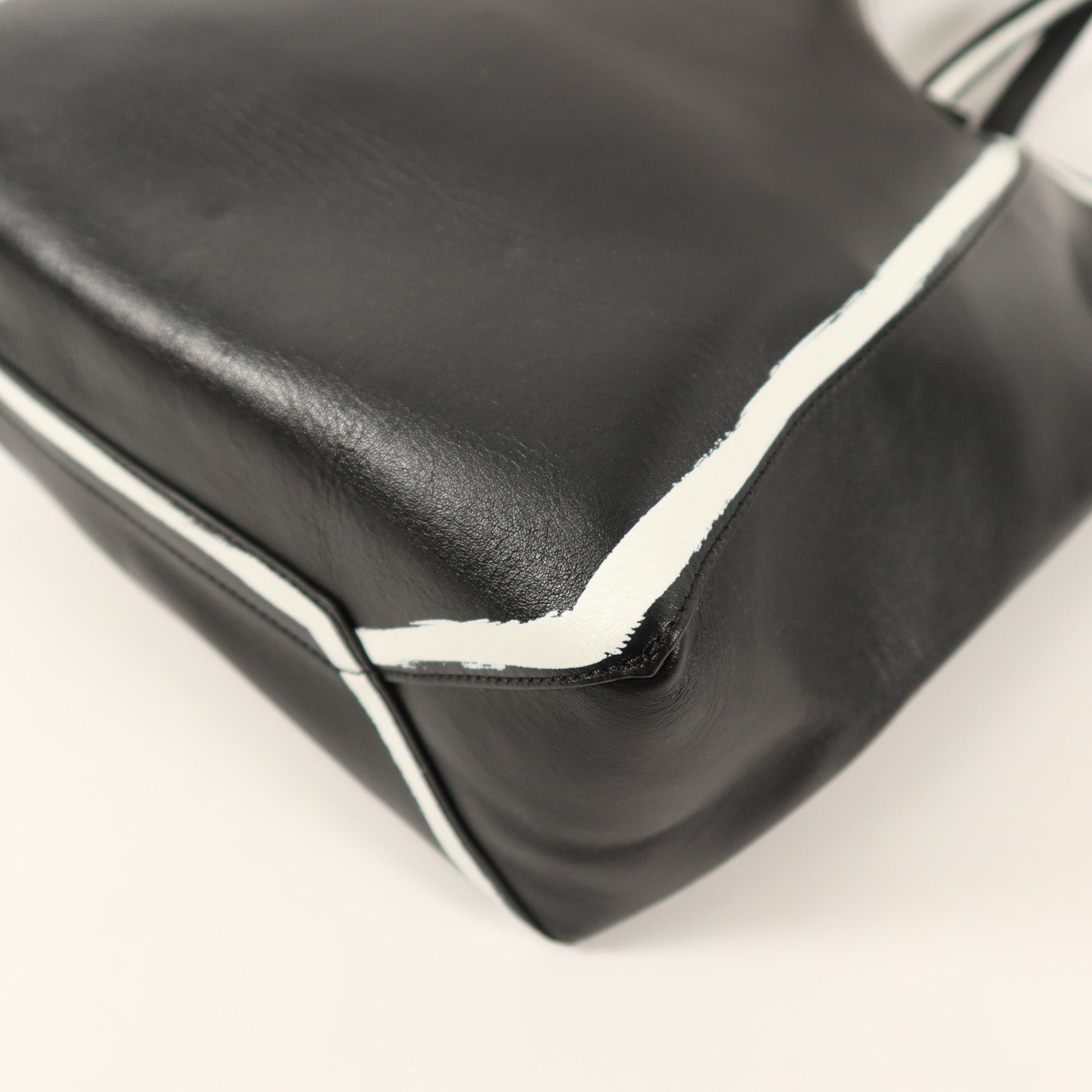GIVENCHY 牛皮皮革Tote Bag手挽袋
