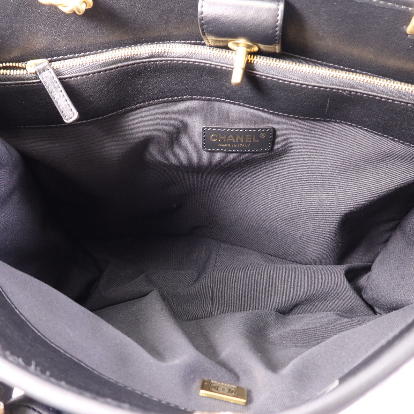 CHANEL 羊皮皮革Tote Bag金扣手挽袋