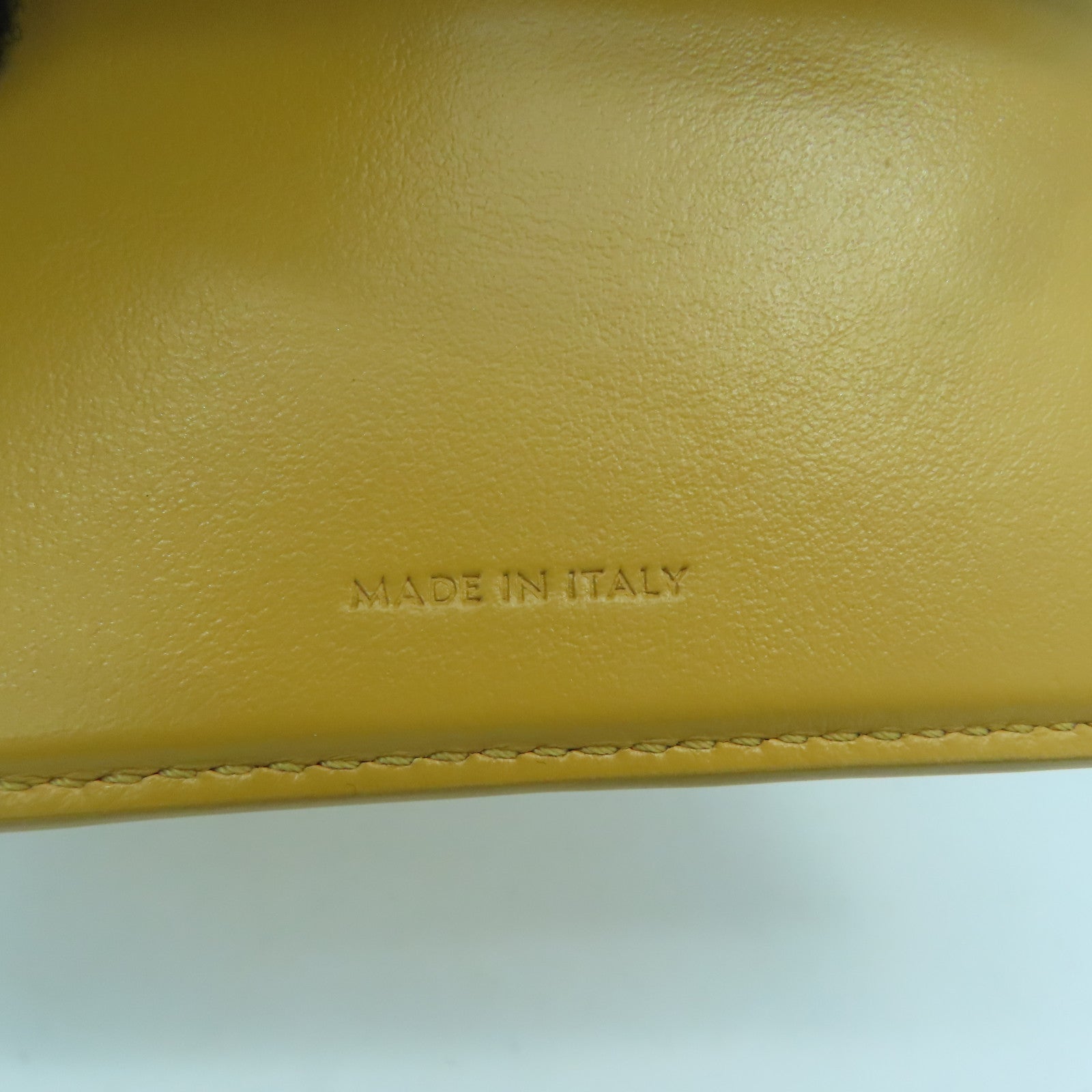 CELINE 【激減優惠】牛皮皮革Small Fold Wallet金扣錢包黃色