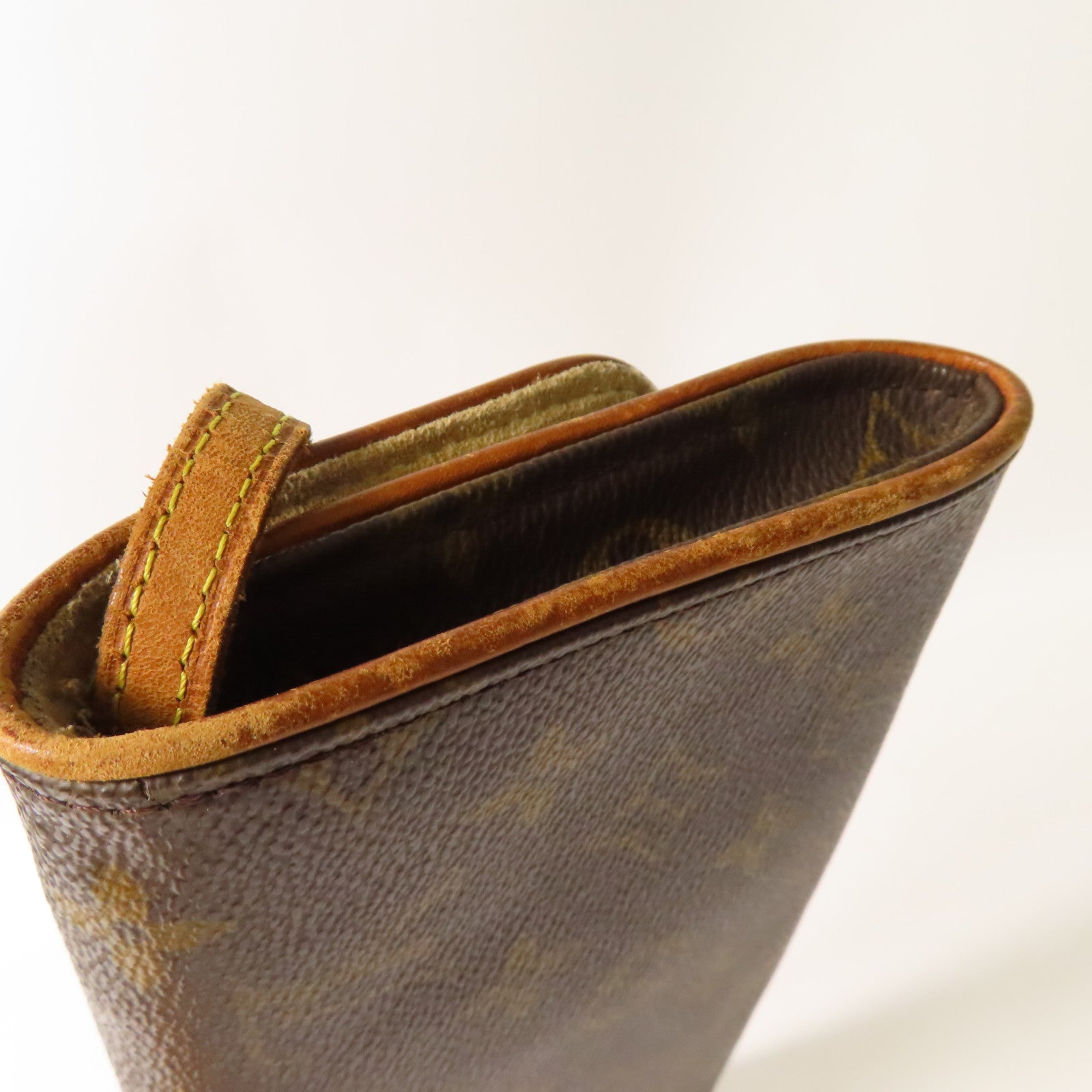 LOUIS VUITTON Monogram Pochette Twin GM金扣肩背袋啡色