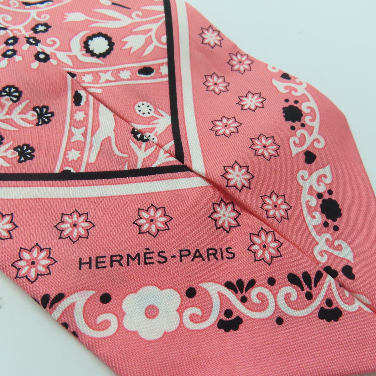 HERMES 絲質Twilly絲巾粉紅色