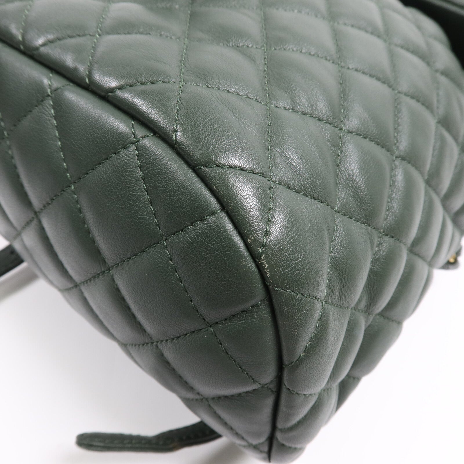 CHANEL 羊皮皮革Backpack金扣鏈帶背包