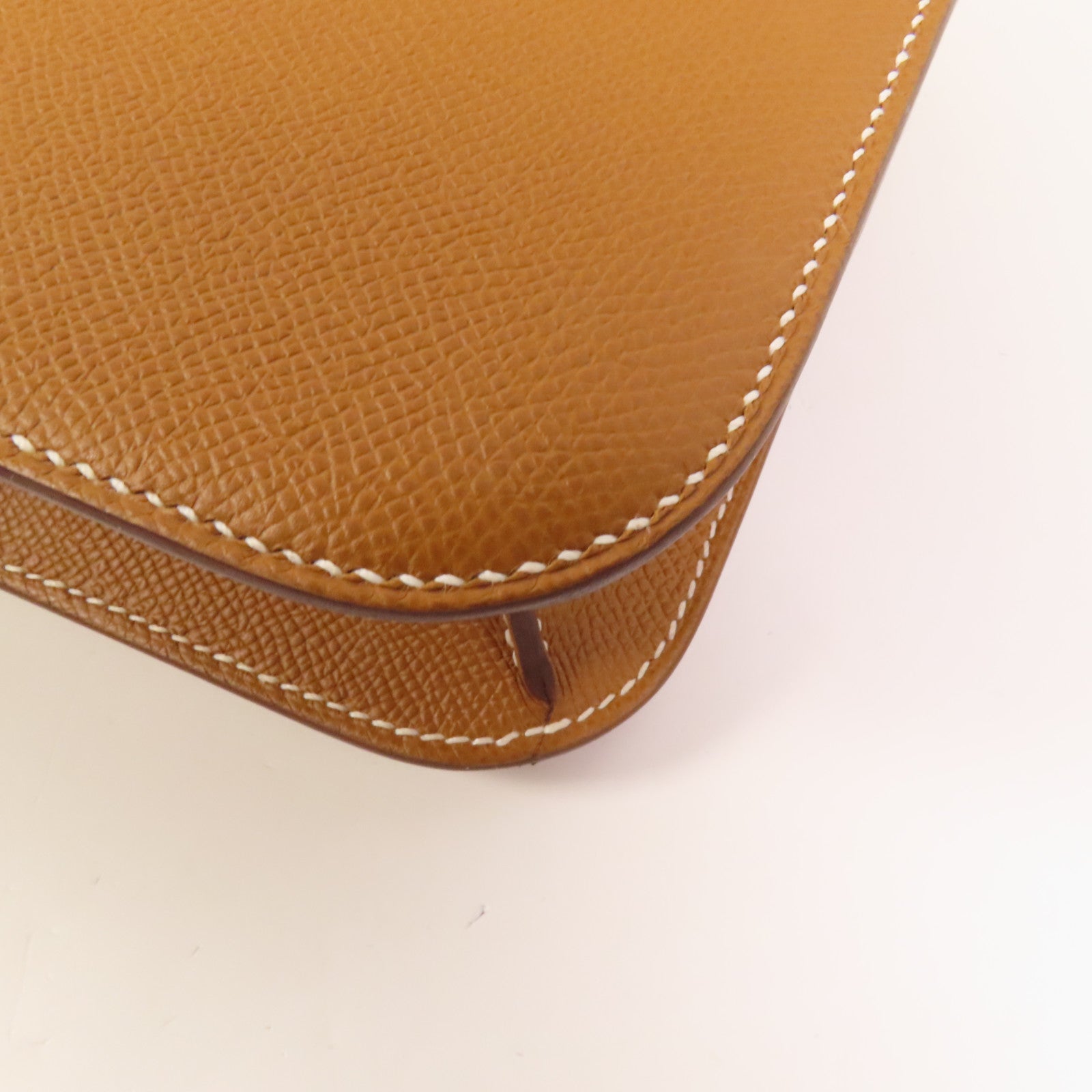 HERMES Epsom皮革Constance 24金扣肩背袋Gold