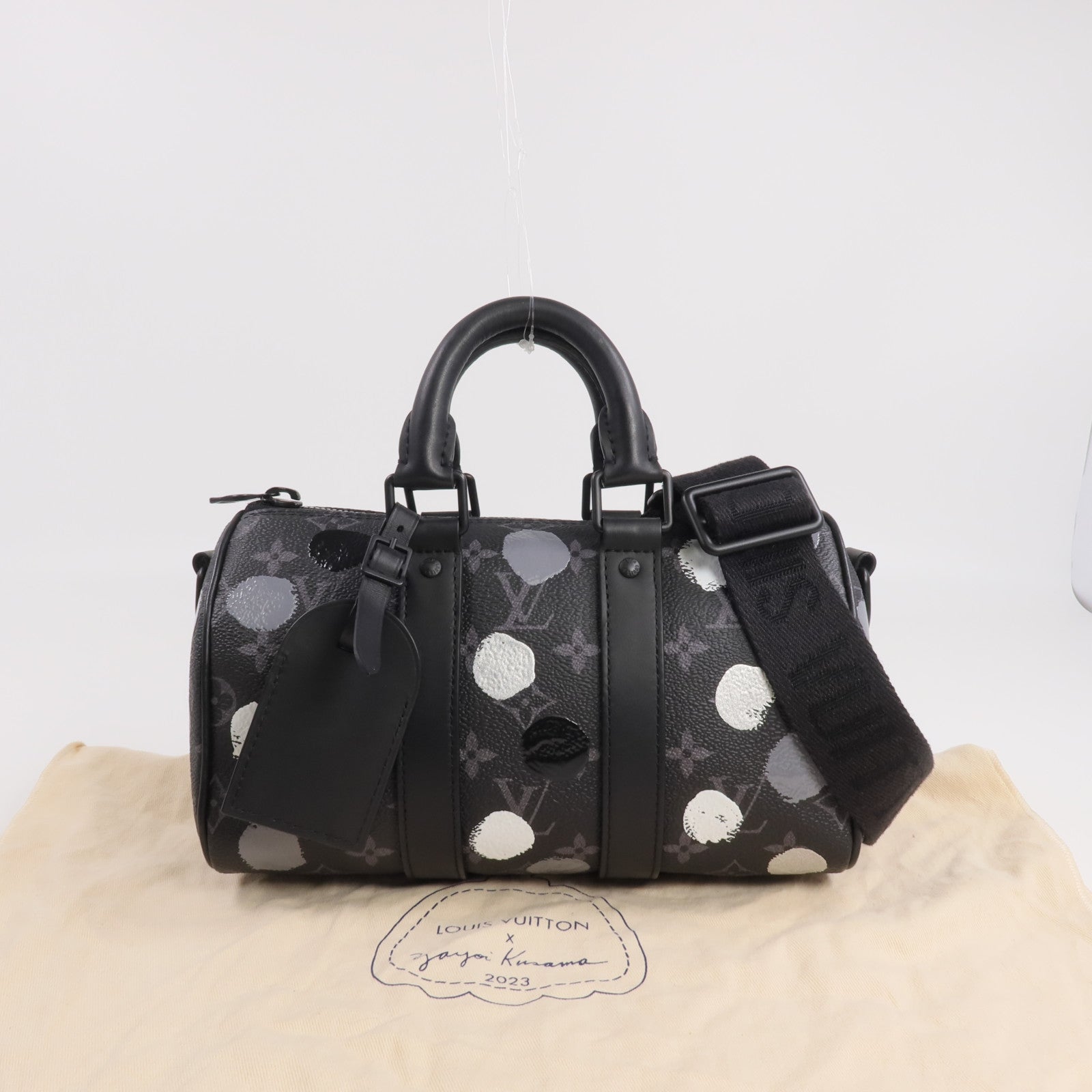 LOUIS VUITTON Monogram Eclipse LV x YK Keepall Bandouliere 25手挽肩背兩用袋