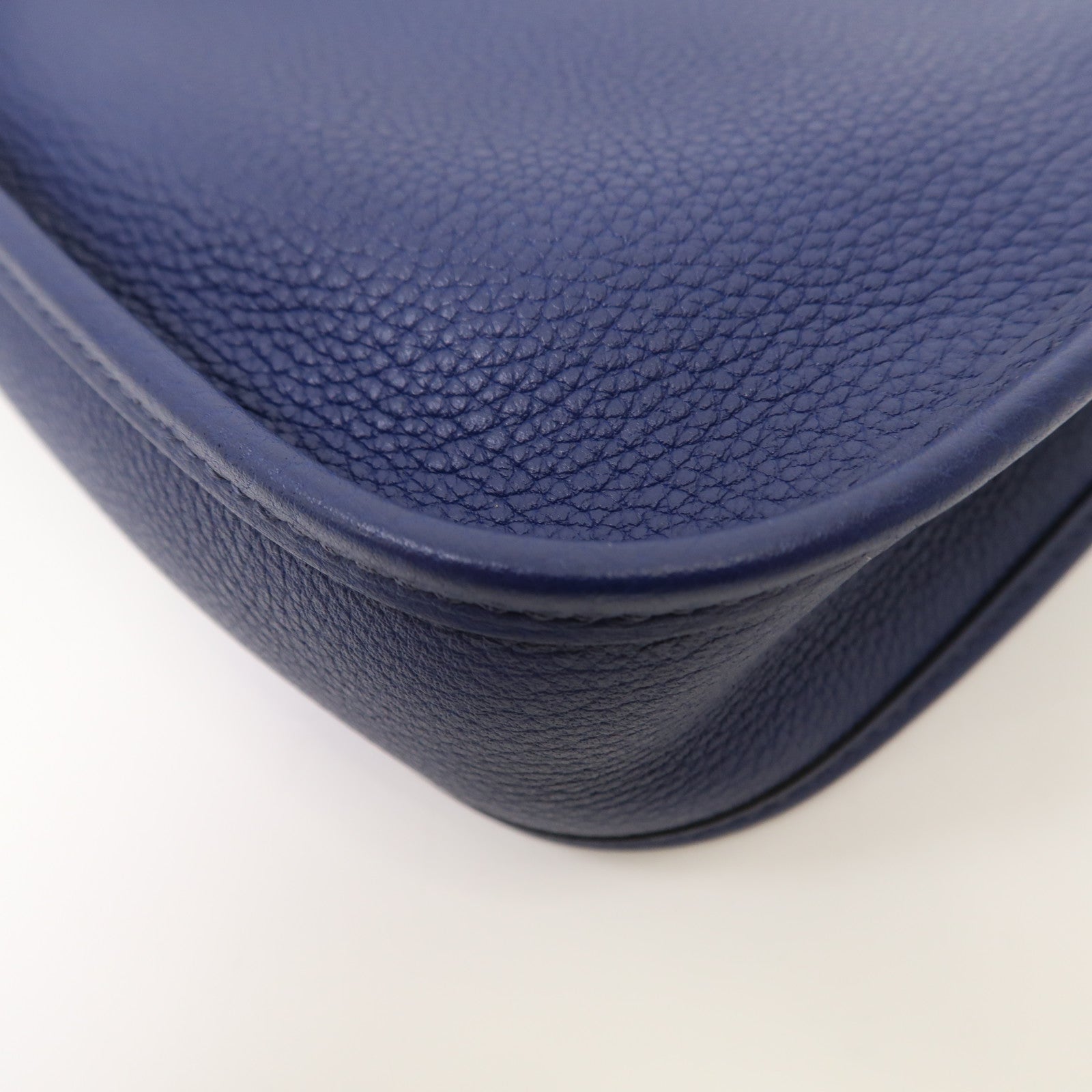 HERMES Clemence皮革Evelyne II TPM銀扣肩背袋藍寶石色