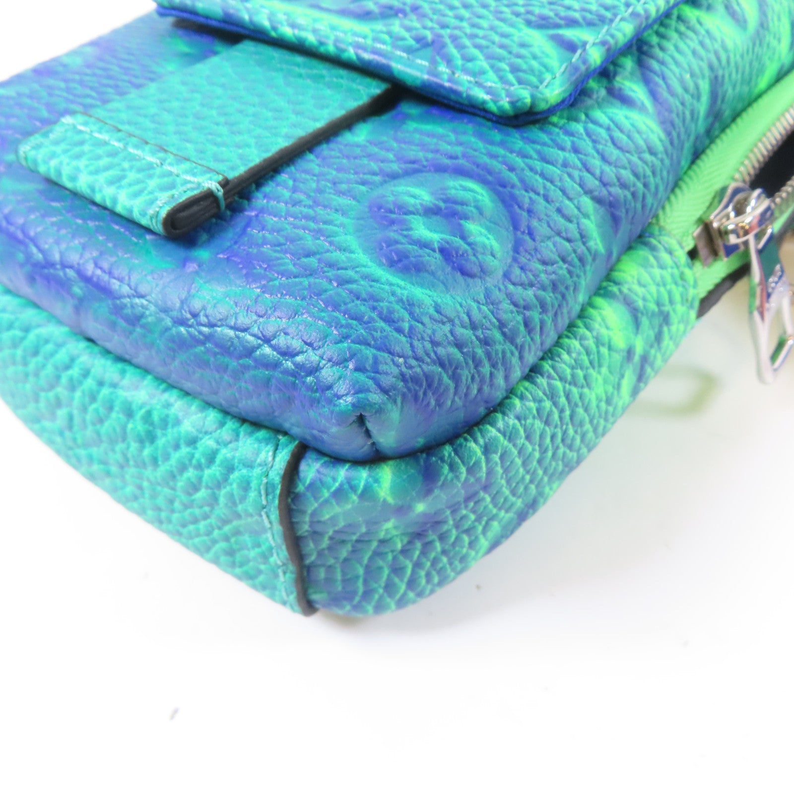 LOUIS VUITTON Taurillon Illusion Double Phone Pouch銀扣手拿包綠色/藍色