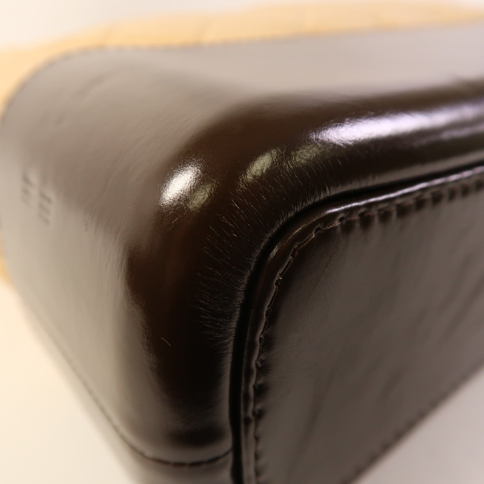 CHANEL 牛皮皮革Gabrielle Large鏈帶肩背袋