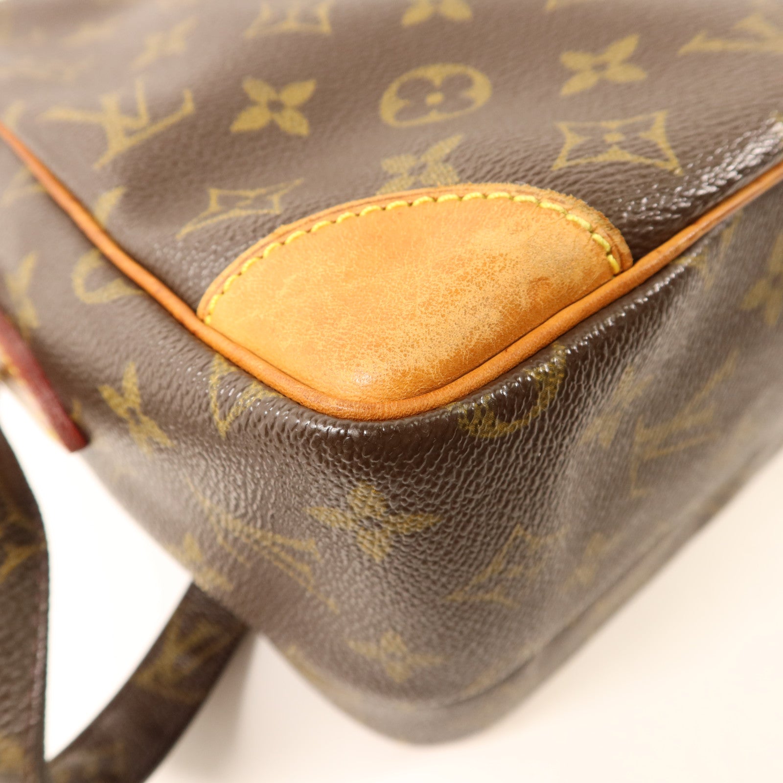LOUIS VUITTON Monogram Nile金扣肩背袋
