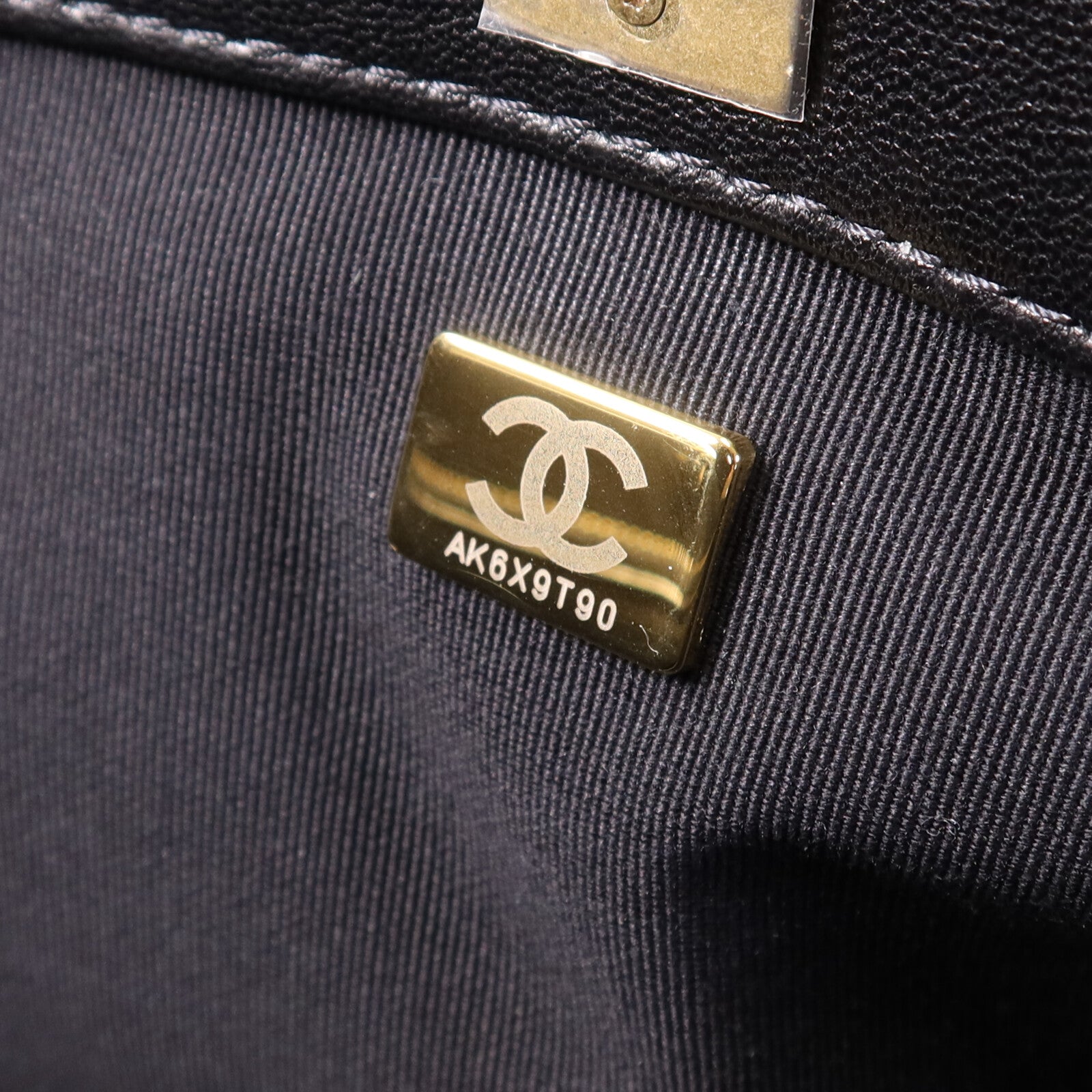 CHANEL 羊皮皮革Tote Bag金扣手挽袋