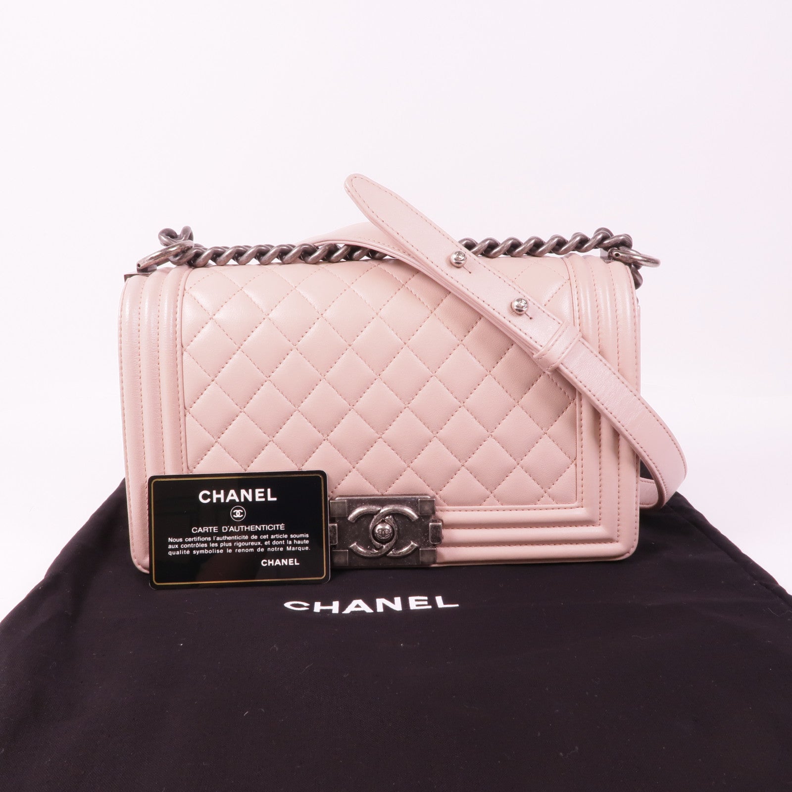 CHANEL 皮革Boy 25銀扣鏈帶肩背袋