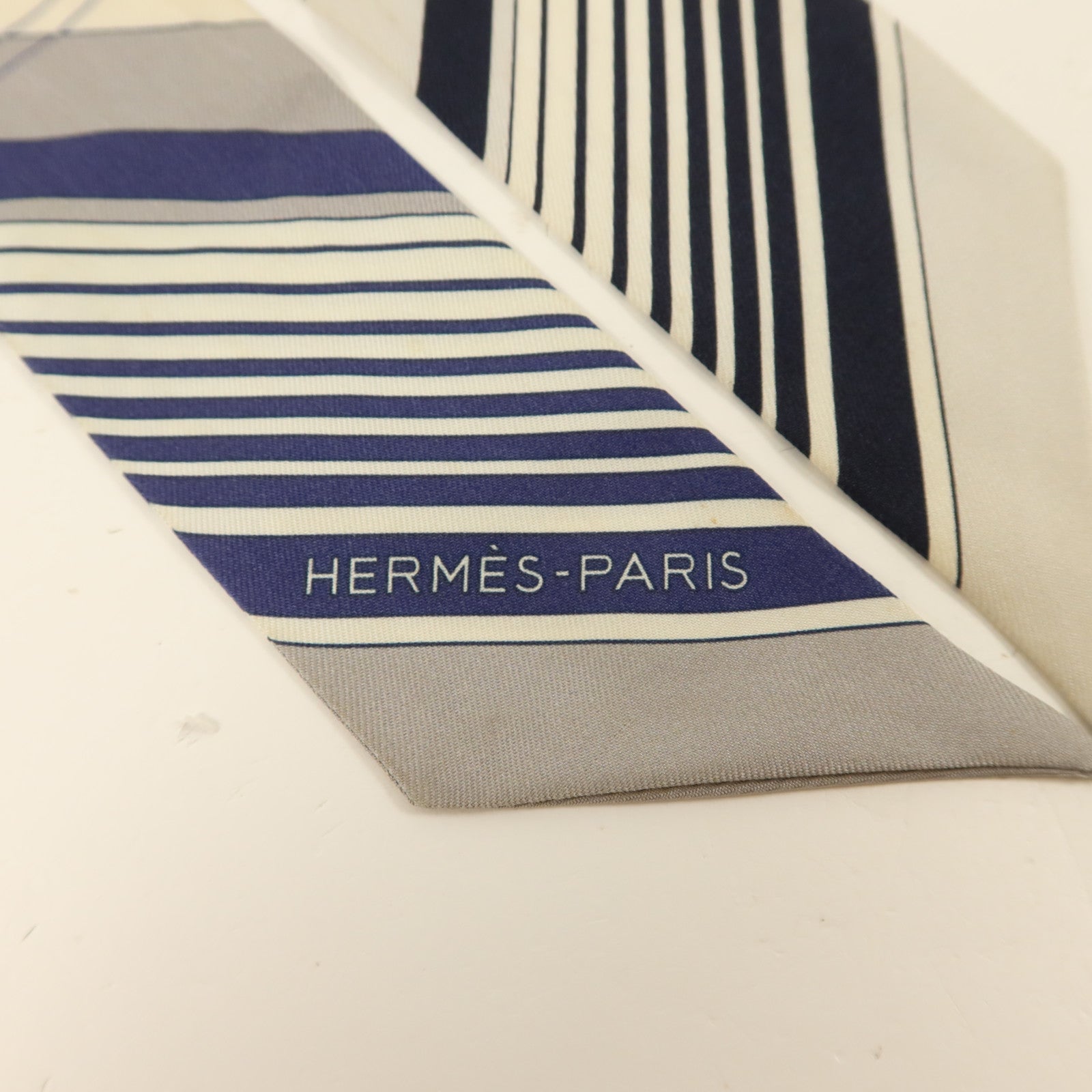 HERMES 絲質Twilly絲巾