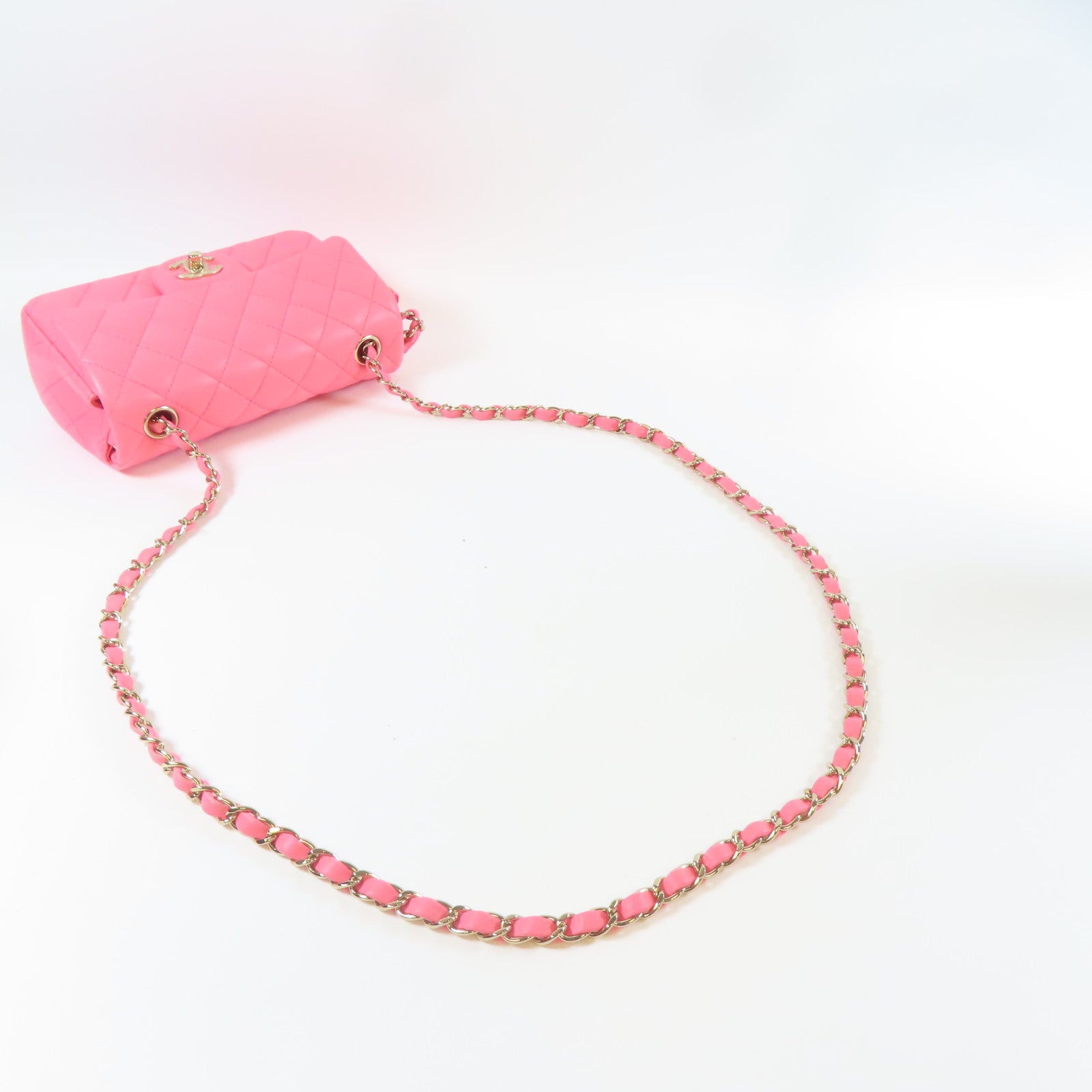 CHANEL 菱格牛皮皮革Chain Shoulder金扣鏈帶肩背袋粉紅色