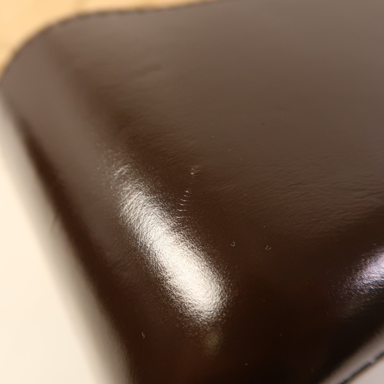 CHANEL 牛皮皮革Gabrielle Large鏈帶肩背袋