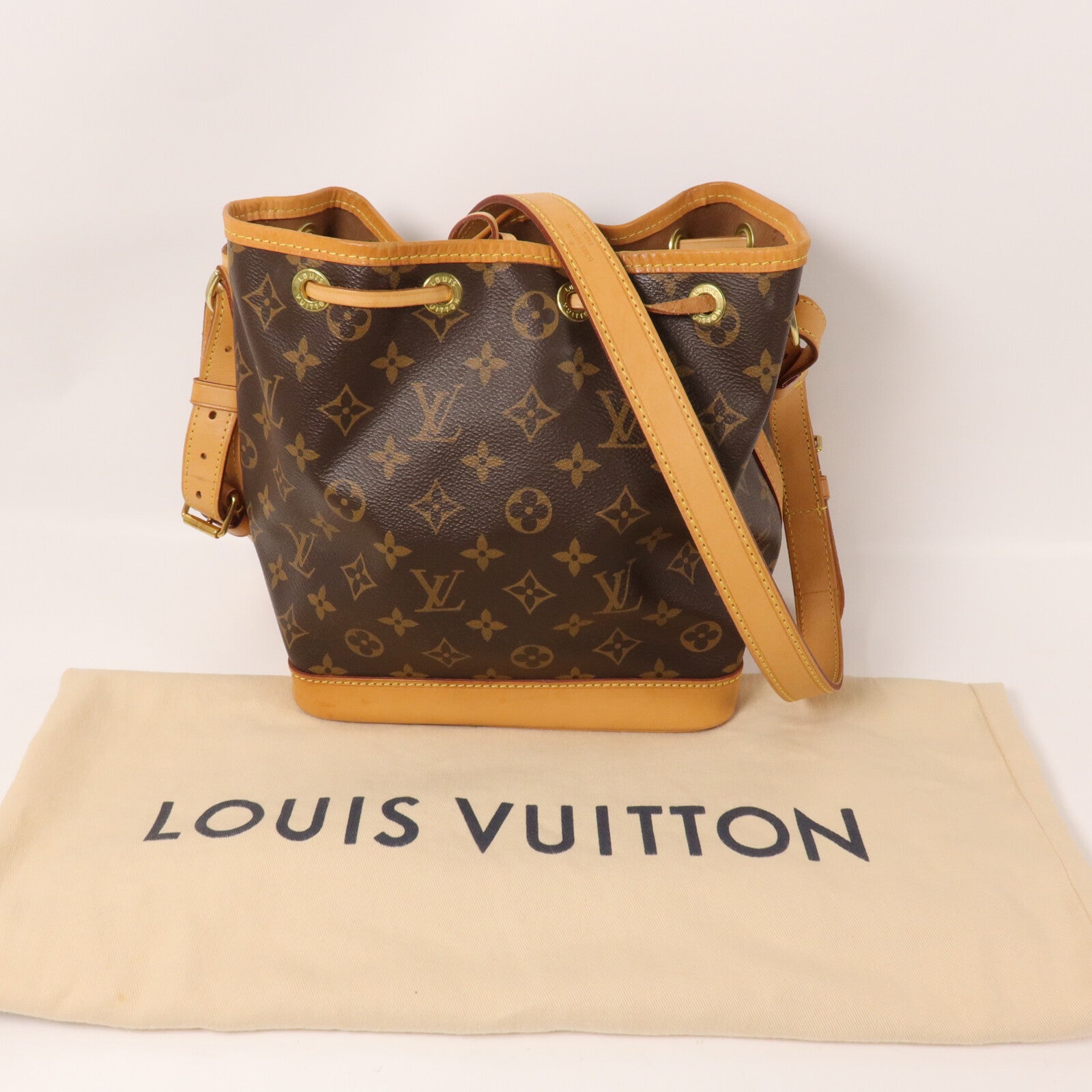 LOUIS VUITTON Monogram Noe BB肩背袋