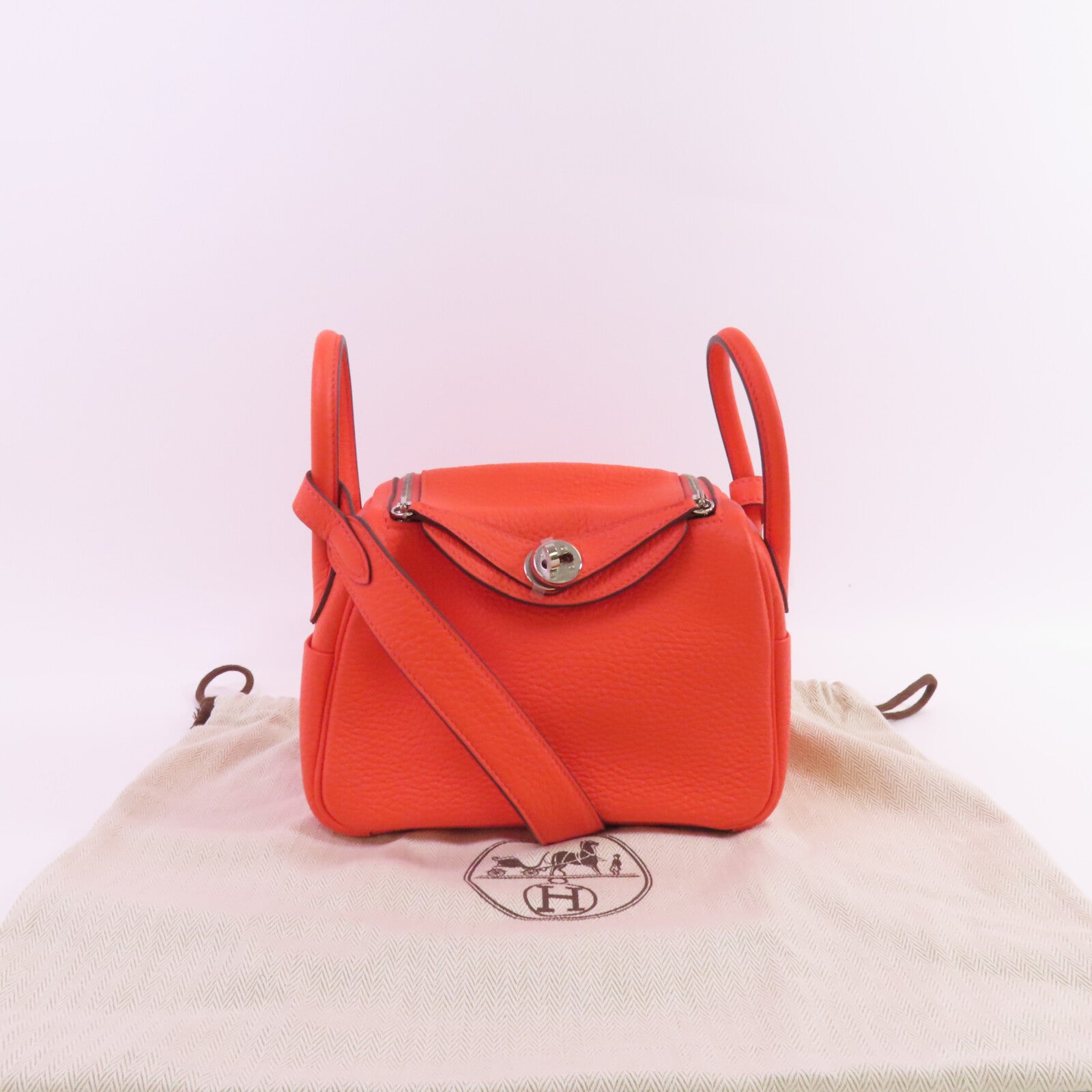 HERMES Clemence皮革Mini Lindy銀扣肩背袋