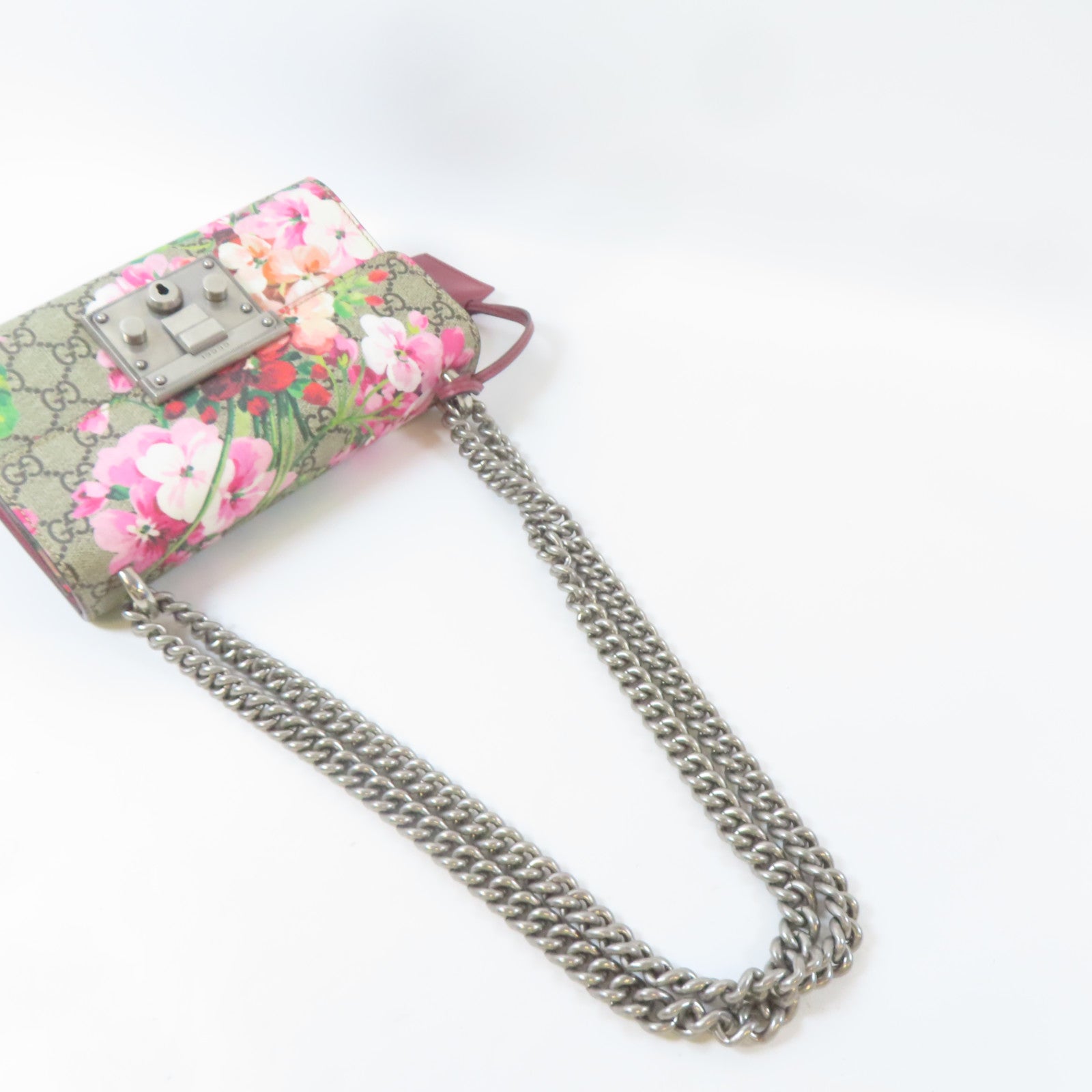 GUCCI 塗層帆布Padlock GG銀扣鏈帶肩背袋啡色/紅色