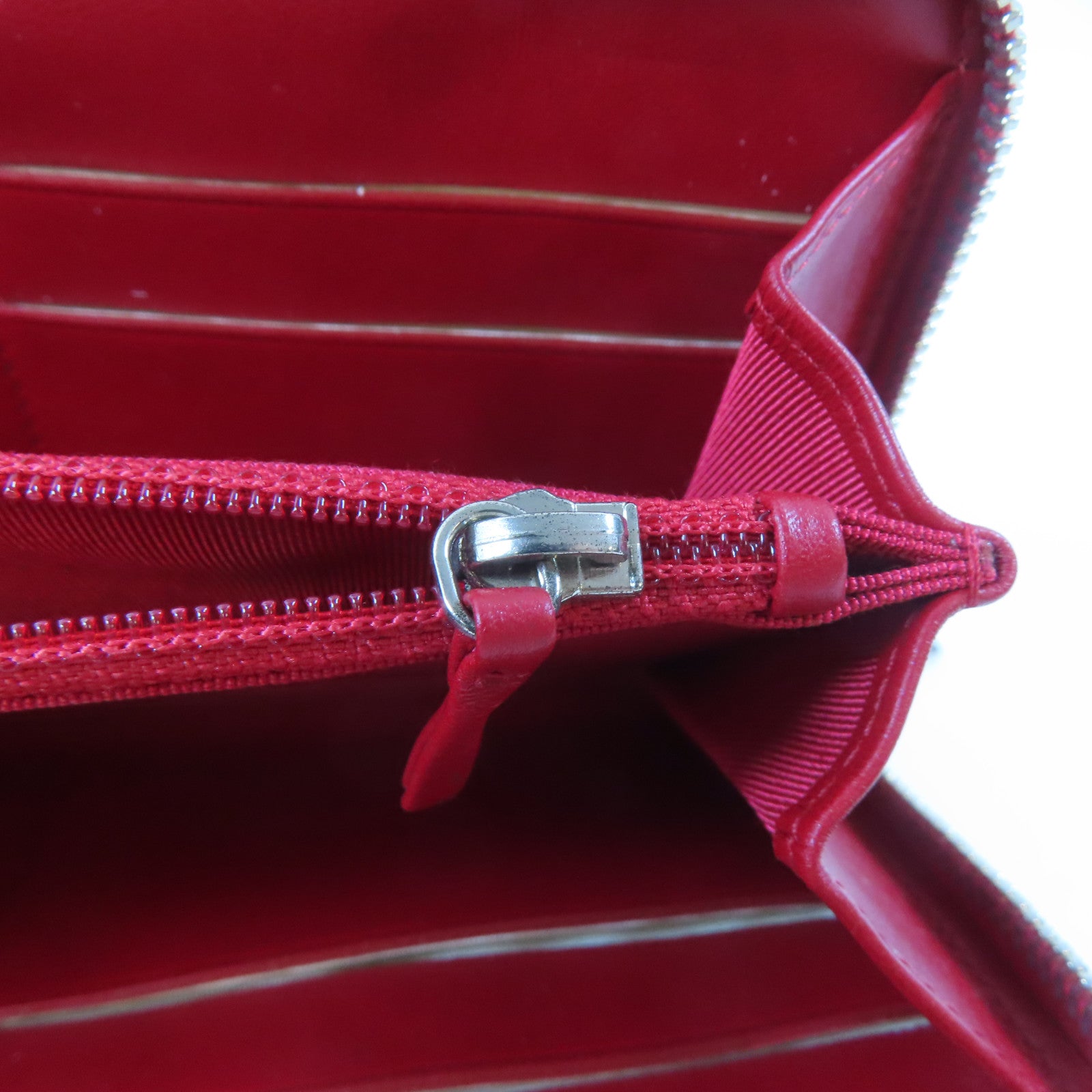 CHANEL 【激減優惠】菱格漆皮皮革Long Wallet銀扣長錢包紅色
