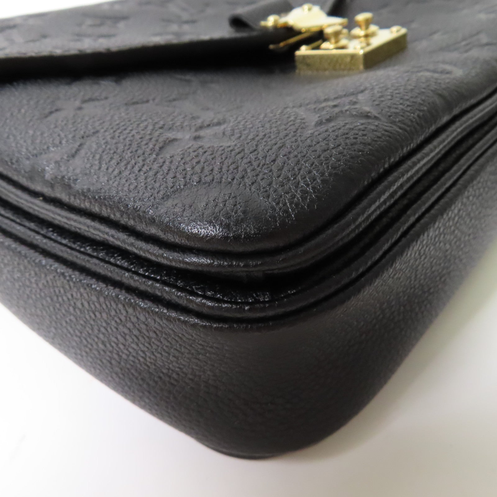 LOUIS VUITTON Monogram Emprenite Pochette Metis金扣手挽肩背兩用袋黑色