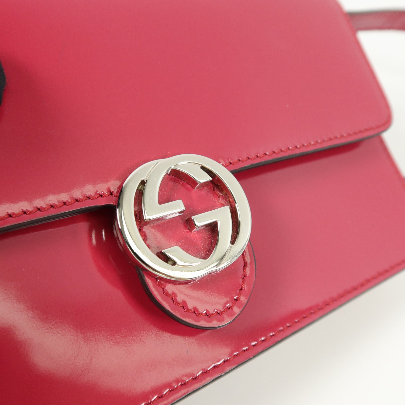 GUCCI 漆皮皮革Wallet On Chain肩背袋