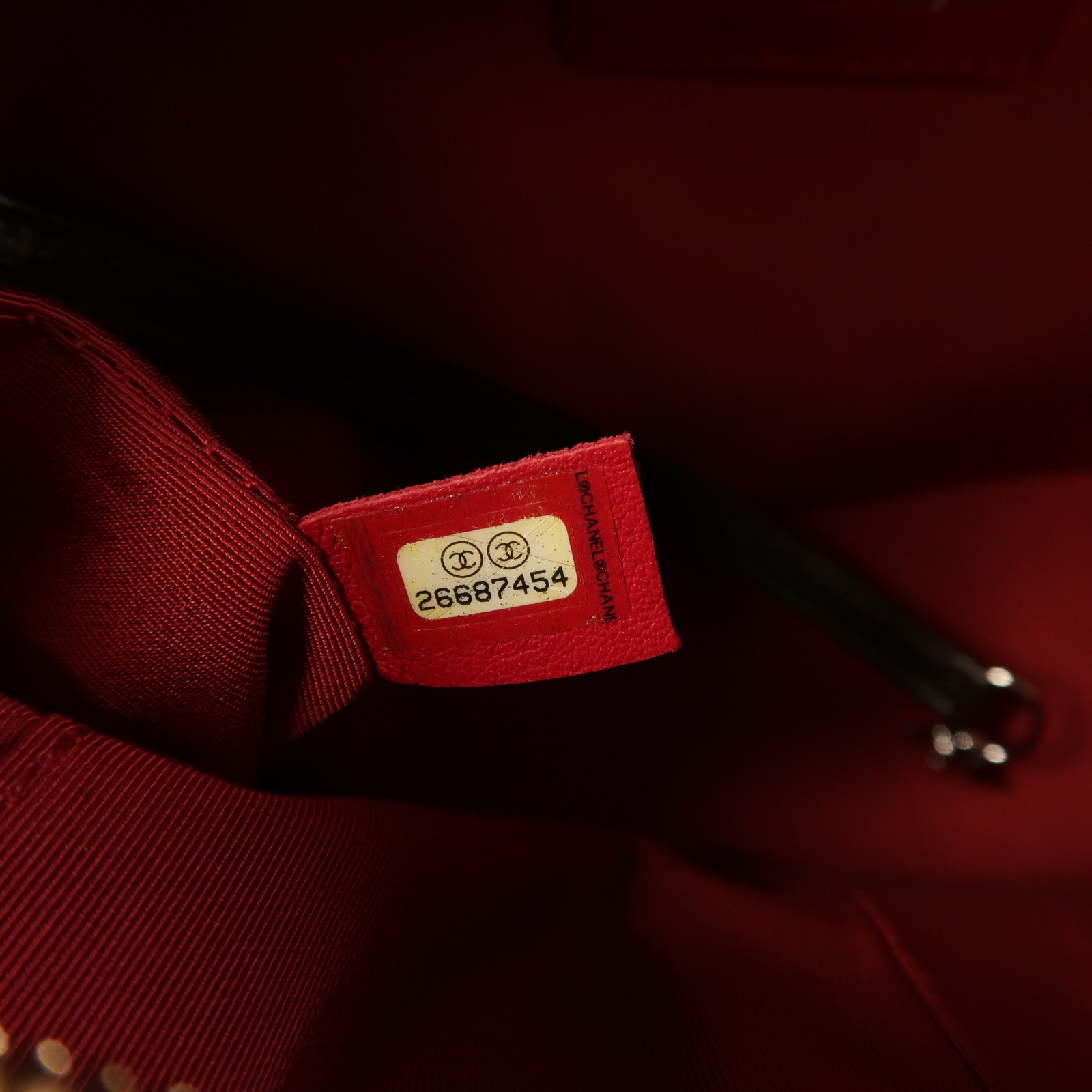 CHANEL 牛皮皮革Gabrielle Large鏈帶肩背袋