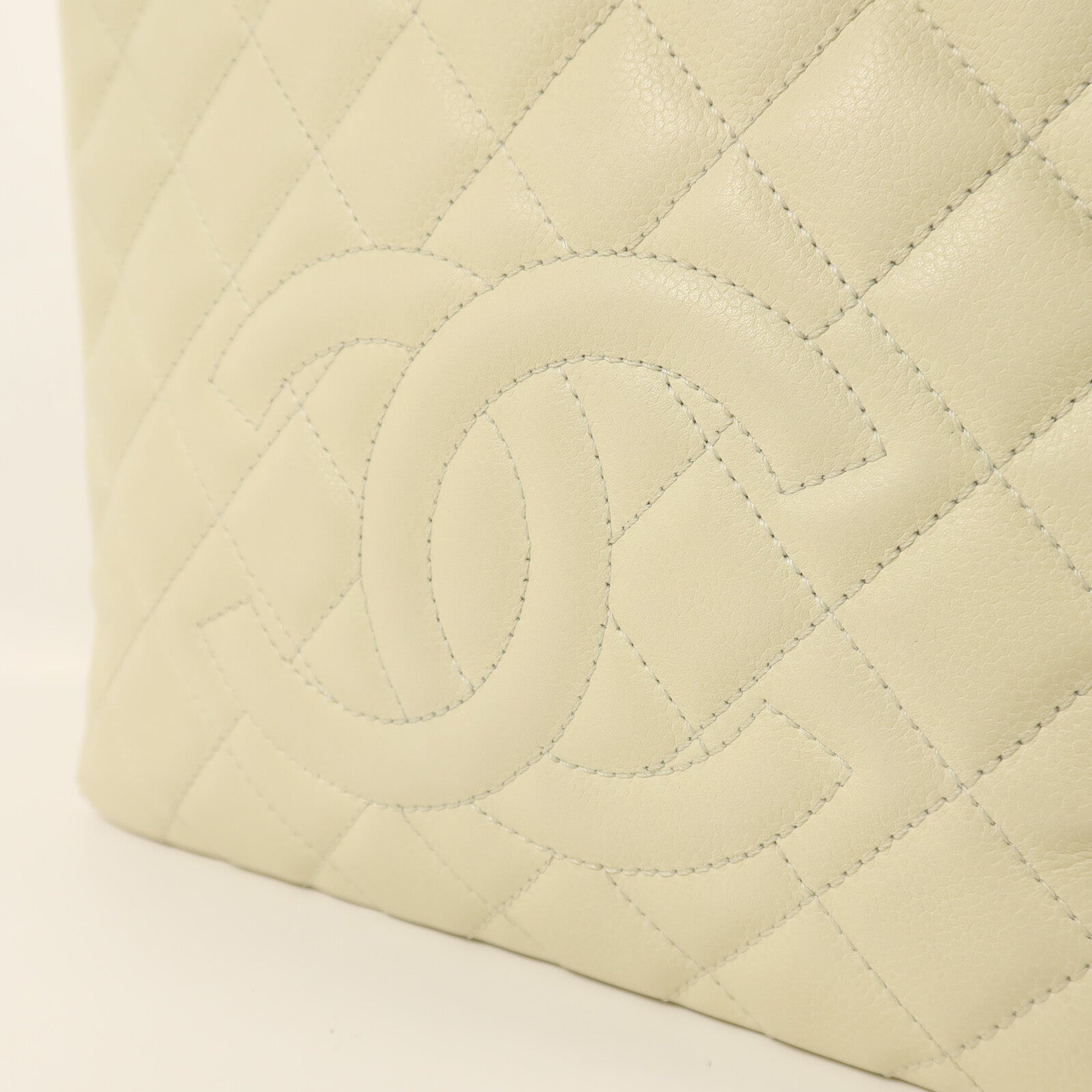 CHANEL 【激減優惠】牛皮皮革PST Petite Shopping Tote Bag銀扣鏈帶肩背袋