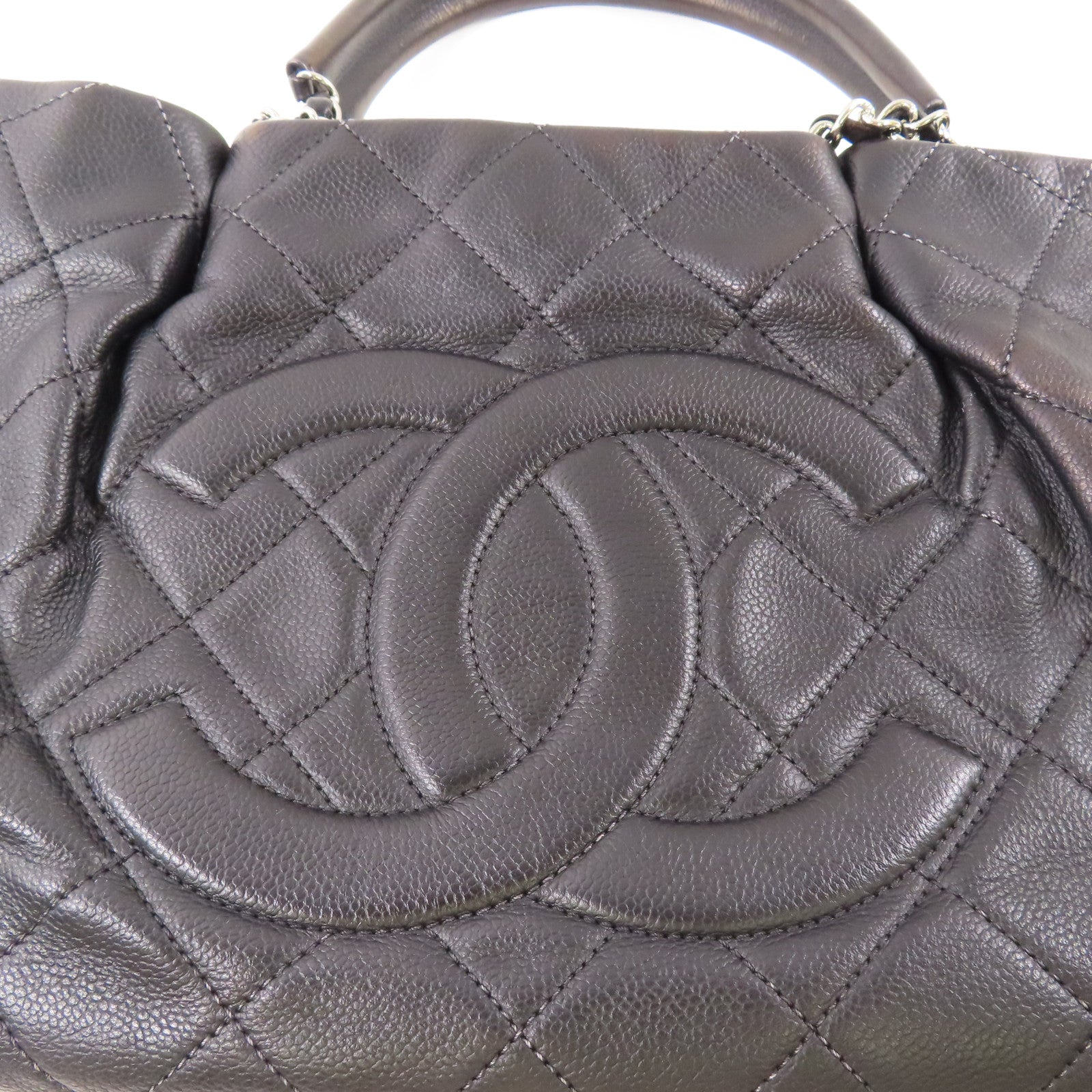 CHANEL 牛皮皮革Shoulder Bag銀扣肩背袋