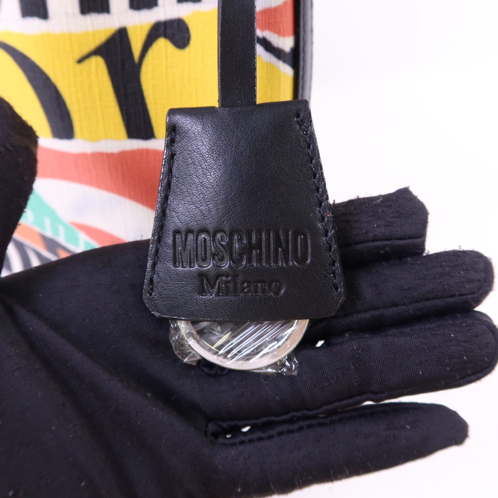 MOSCHINO 塗層帆布Handbag銀扣肩背袋
