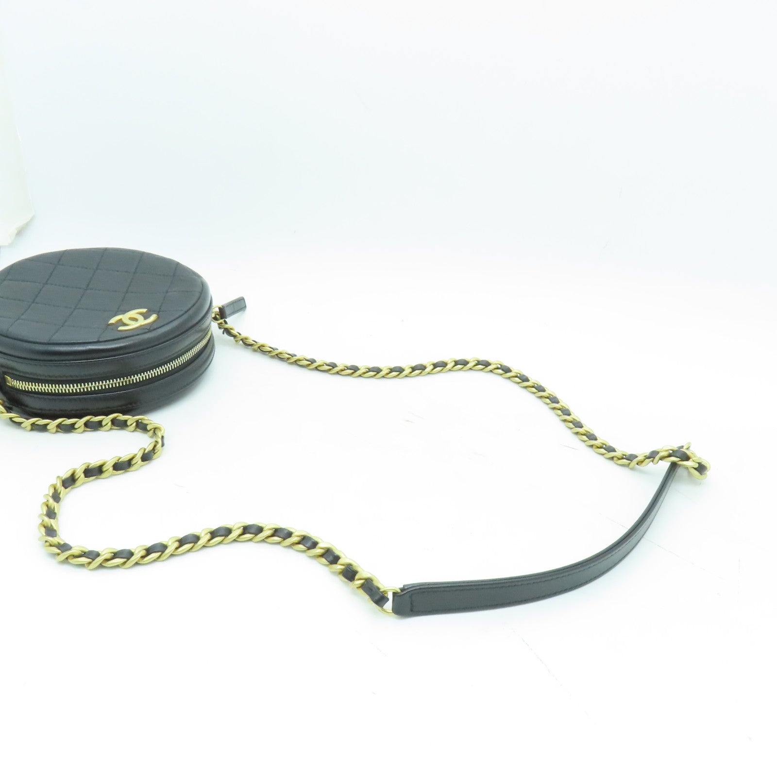 CHANEL 【激減優惠】菱格牛皮皮革Round Chain Shoulder Bag金扣鏈帶肩背袋黒色