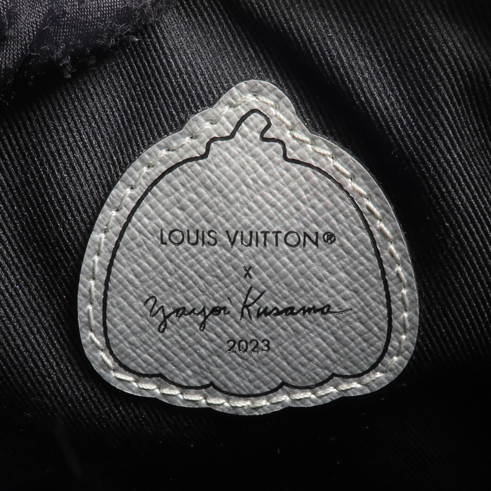 LOUIS VUITTON Monogram Eclipse LV x YK Keepall Bandouliere 25手挽肩背兩用袋