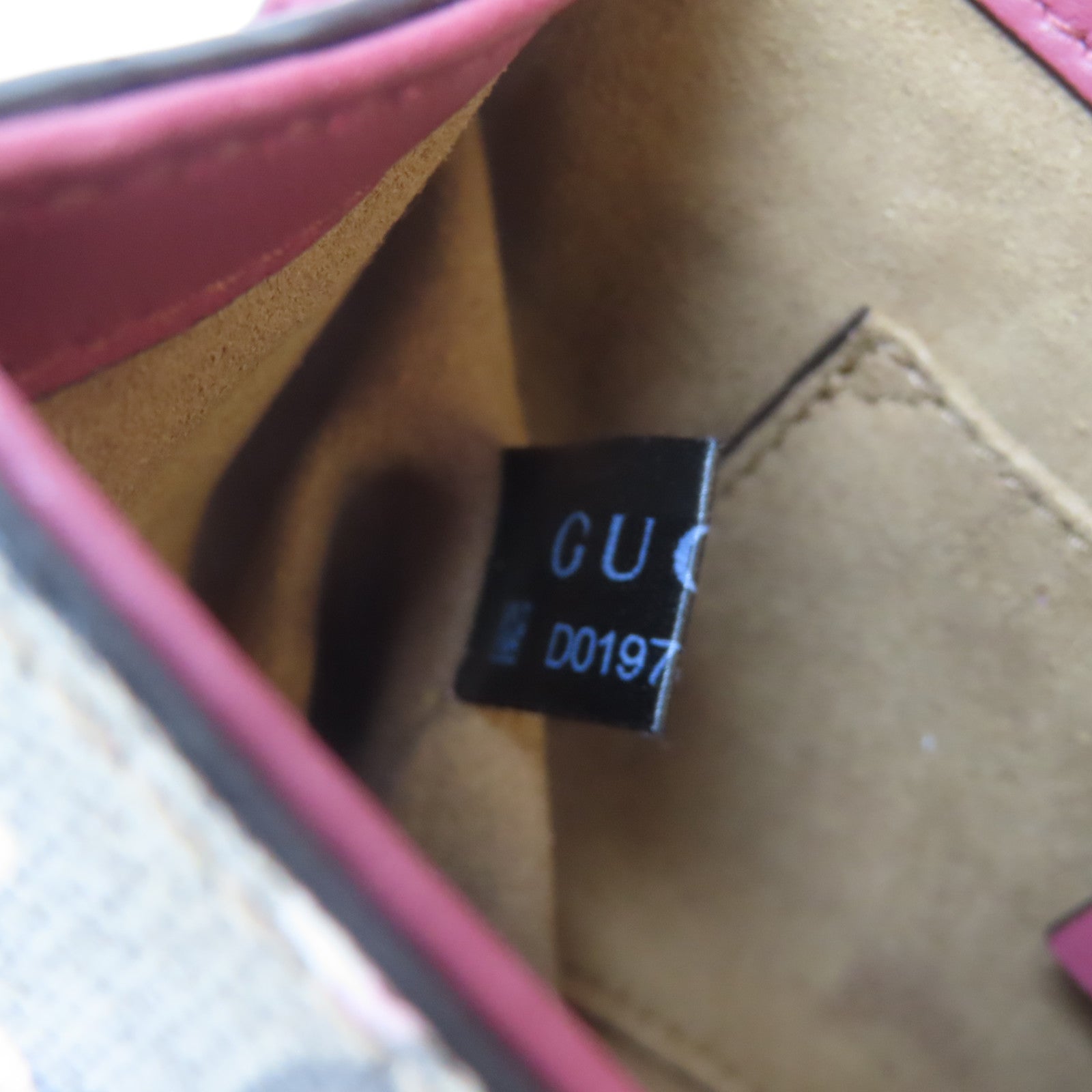 GUCCI 塗層帆布Padlock GG銀扣鏈帶肩背袋啡色/紅色