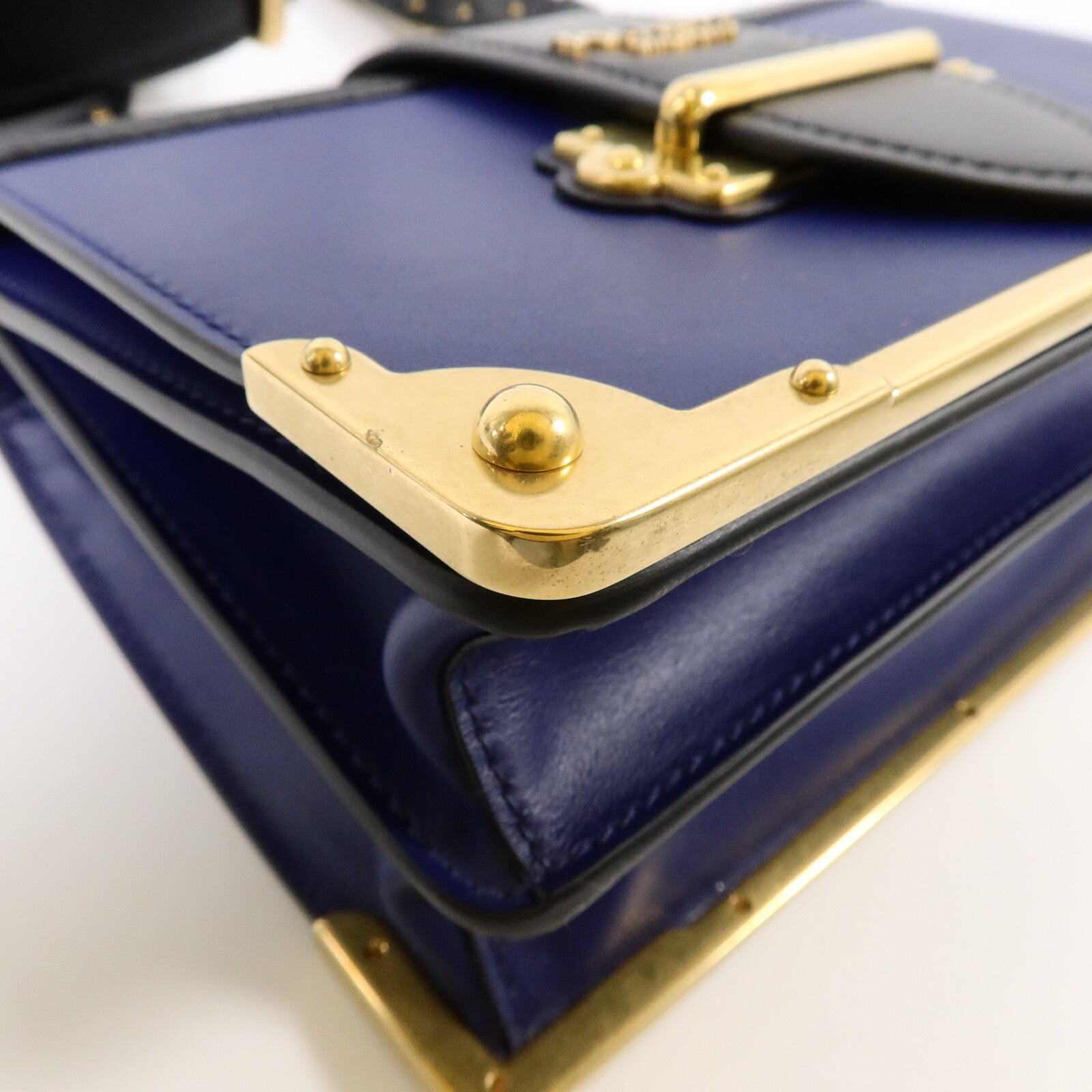 PRADA Saffiano皮革Cahier Bag肩背袋