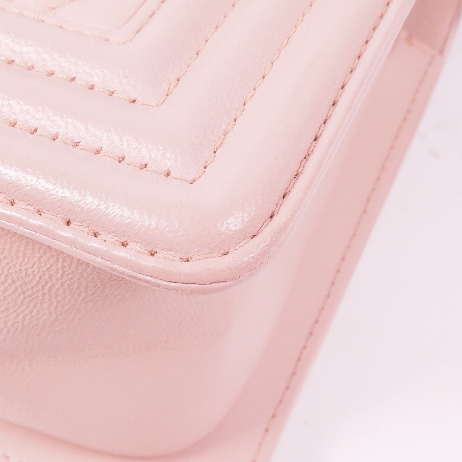 CHANEL 皮革Boy 25銀扣鏈帶肩背袋