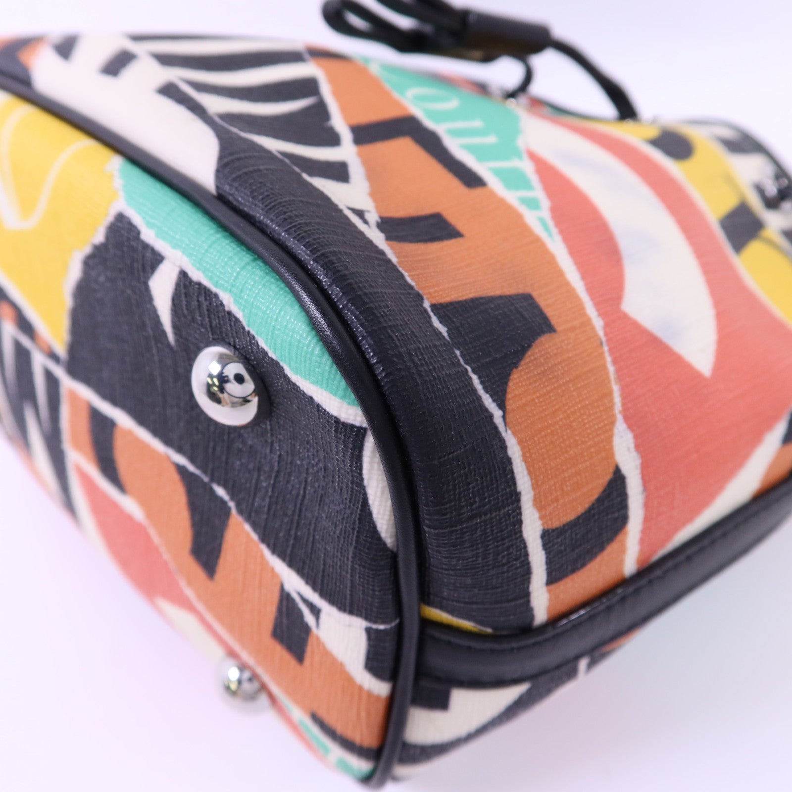 MOSCHINO 塗層帆布Handbag銀扣肩背袋