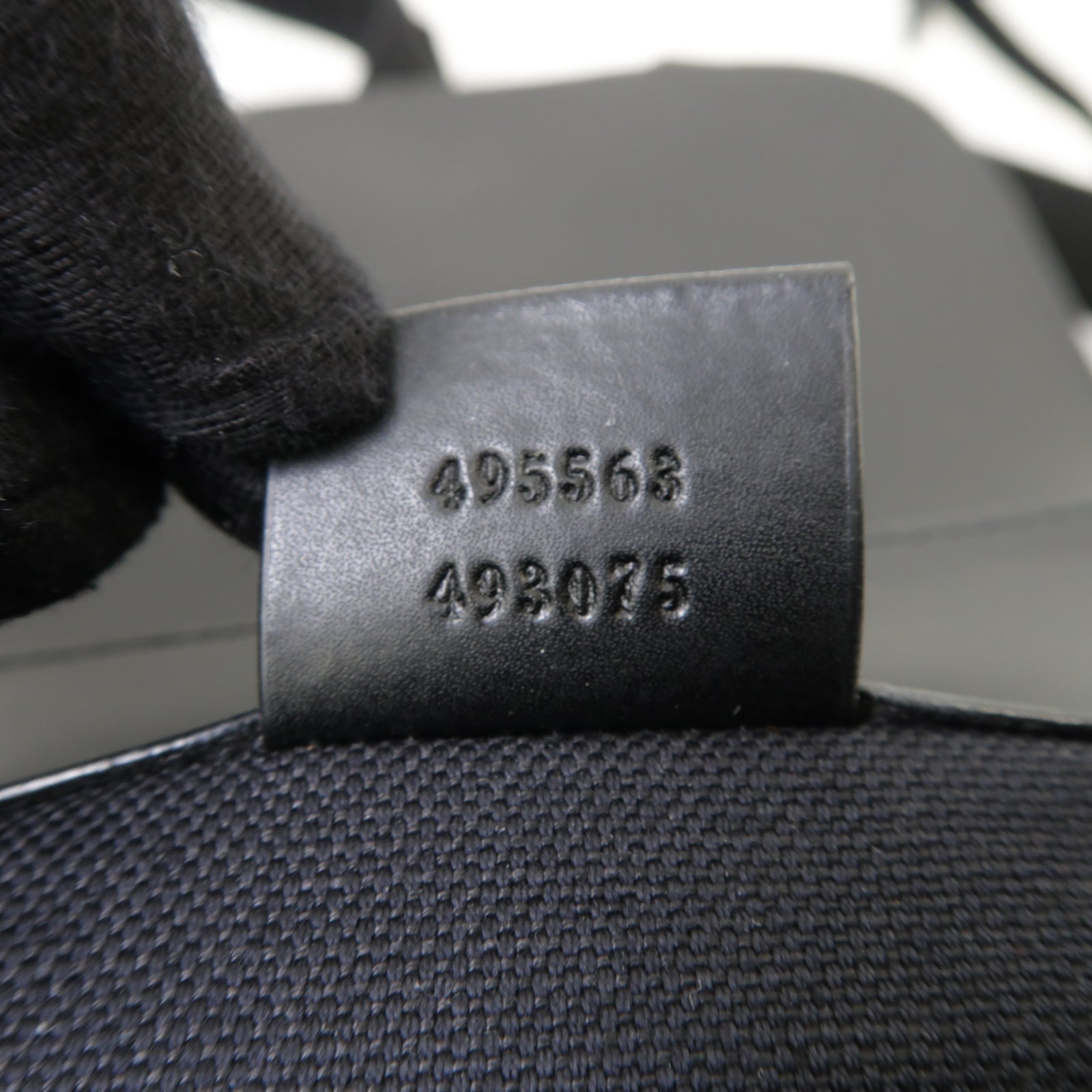 GUCCI 塗層帆布GG Supreme Backpack銀扣背包黑色