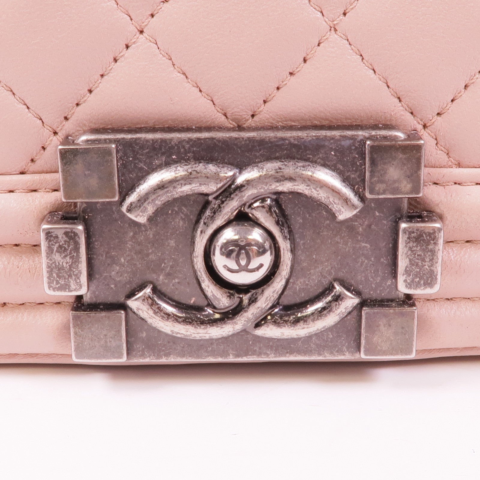 CHANEL 皮革Boy 25銀扣鏈帶肩背袋