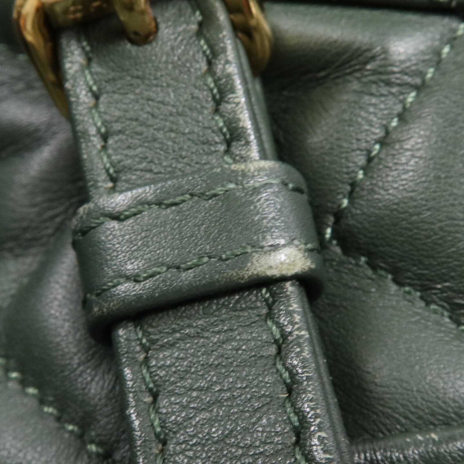 CHANEL 羊皮皮革Backpack金扣鏈帶背包