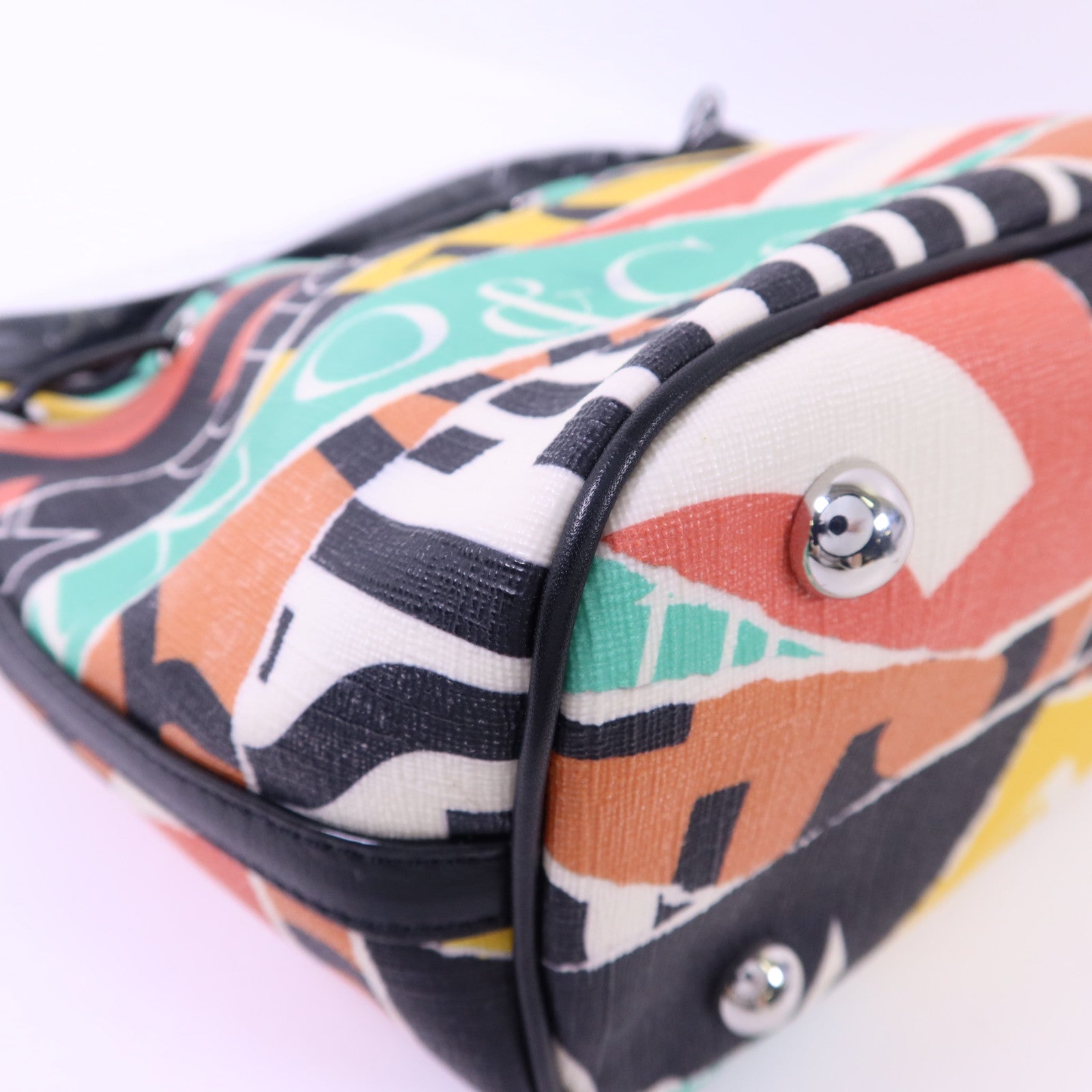 MOSCHINO 塗層帆布Handbag銀扣肩背袋