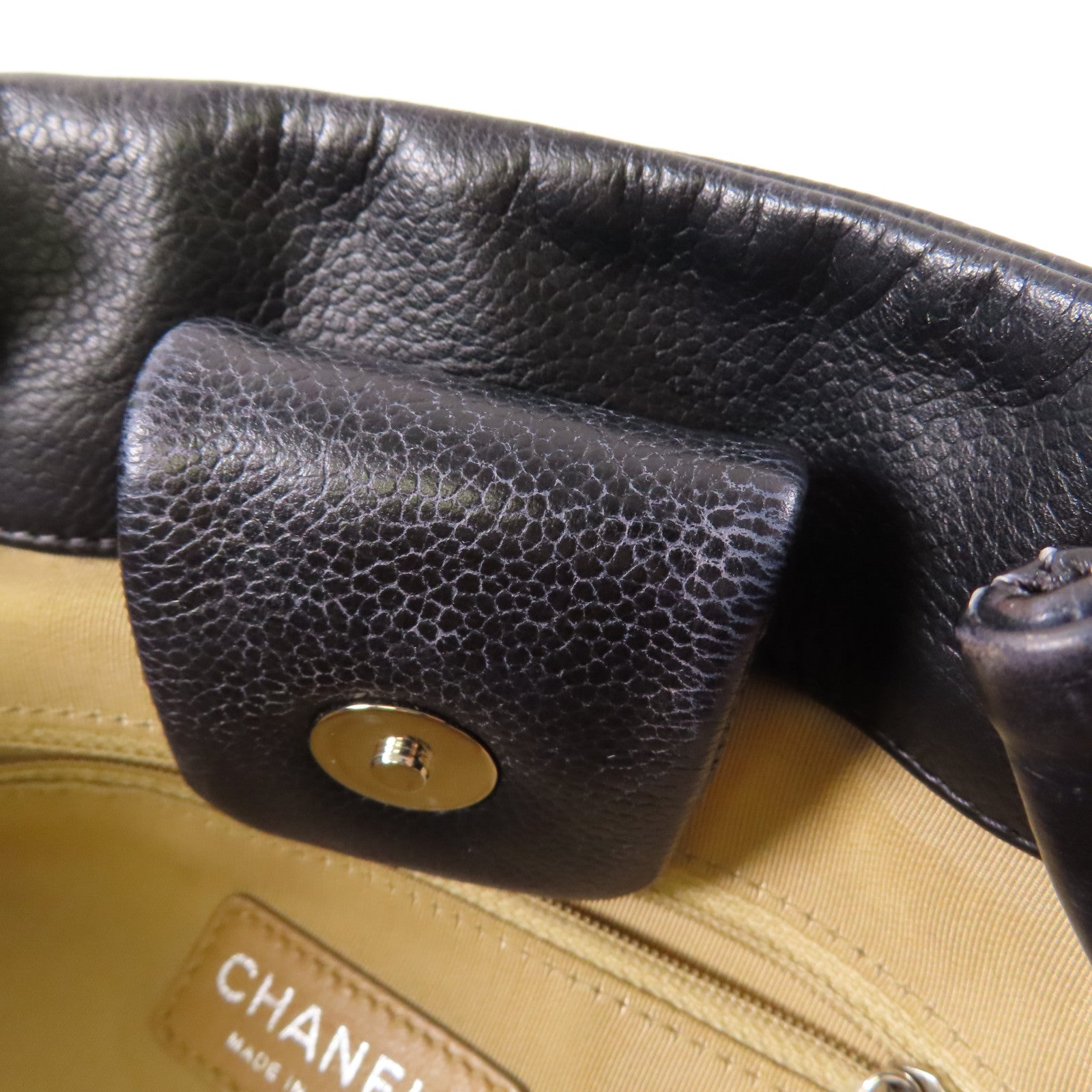 CHANEL 牛皮皮革Shoulder Bag銀扣肩背袋