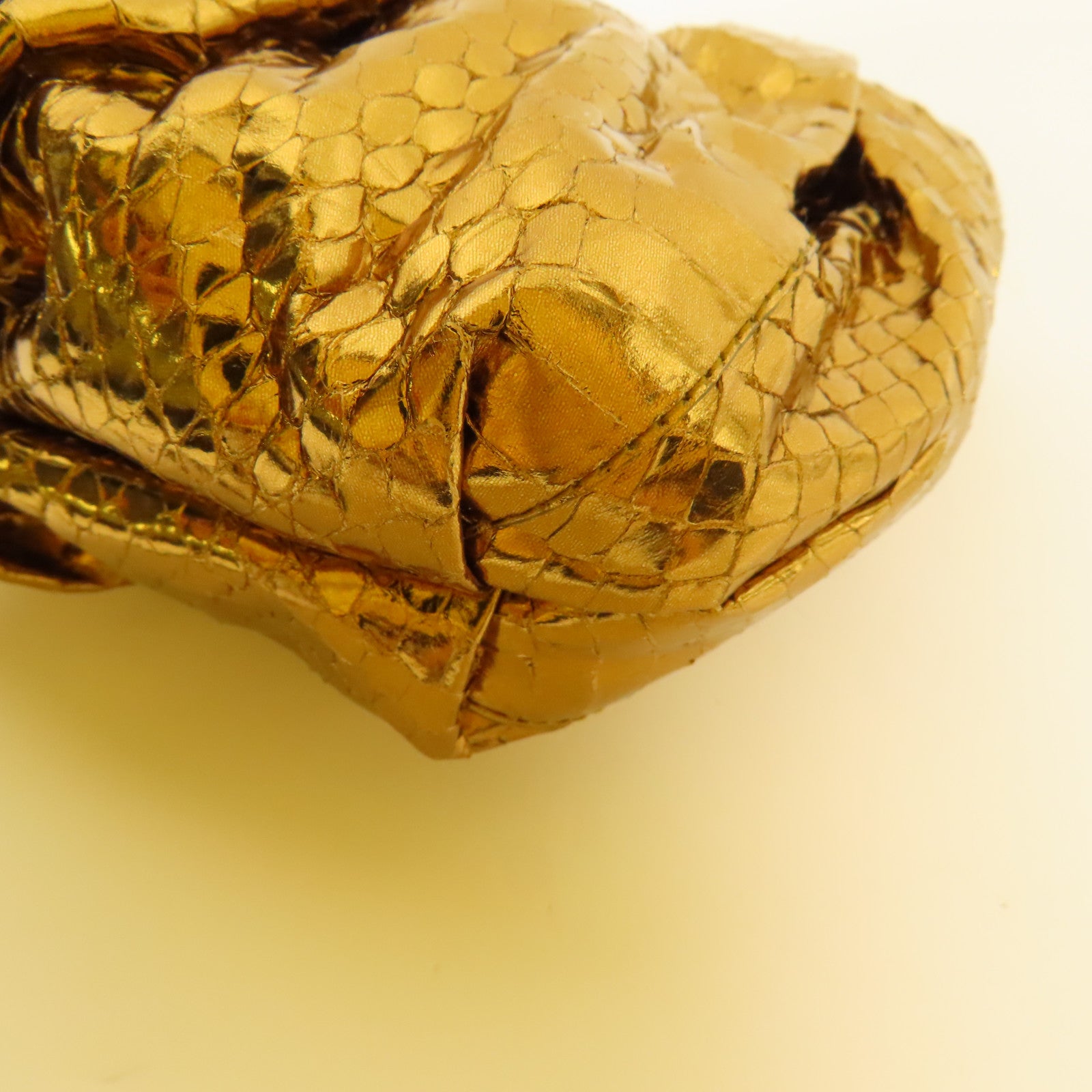 PRADA 【激減優惠】蛇皮皮革Pouch金扣手拿包