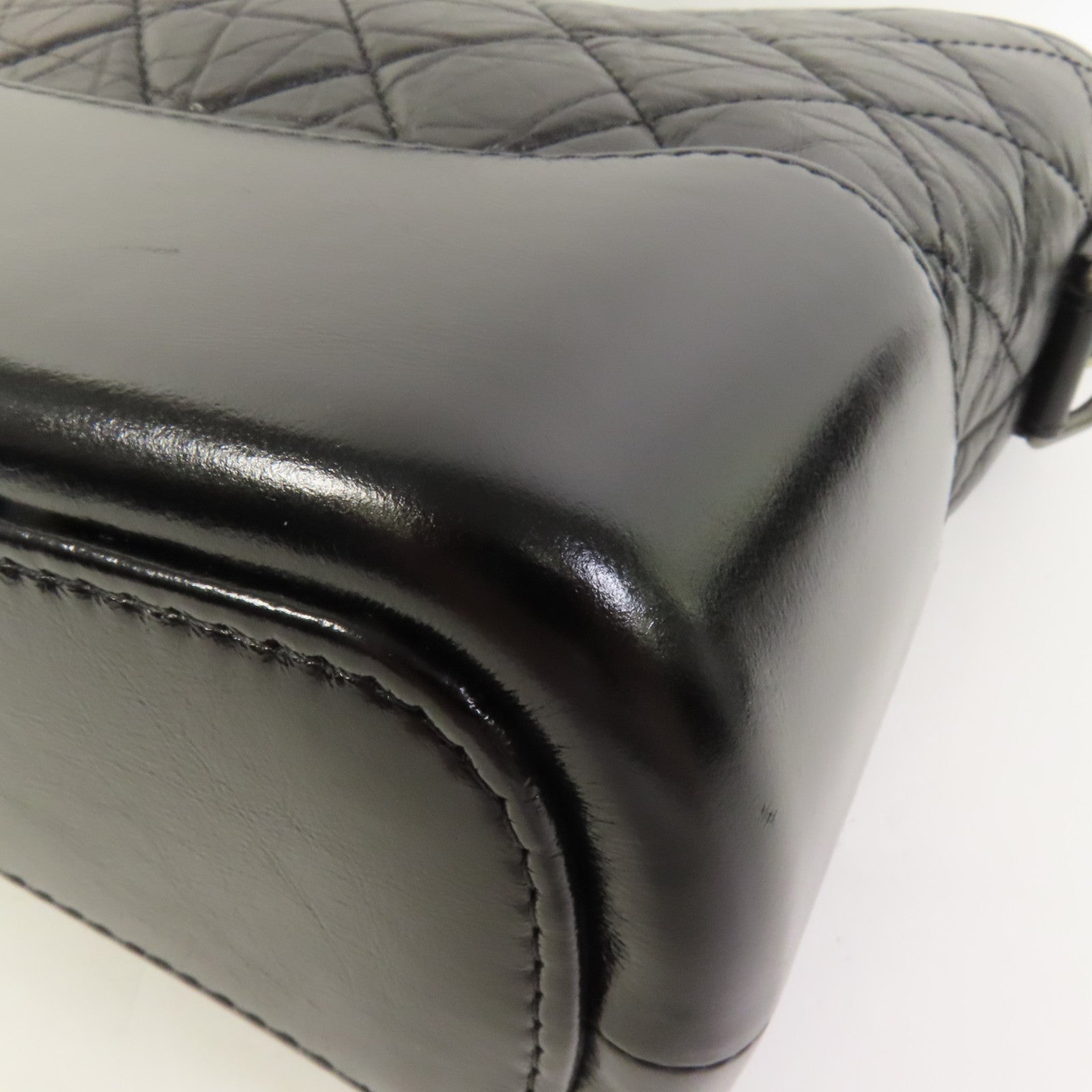 CHANEL 牛皮皮革Gabrielle Medium鏈帶肩背袋