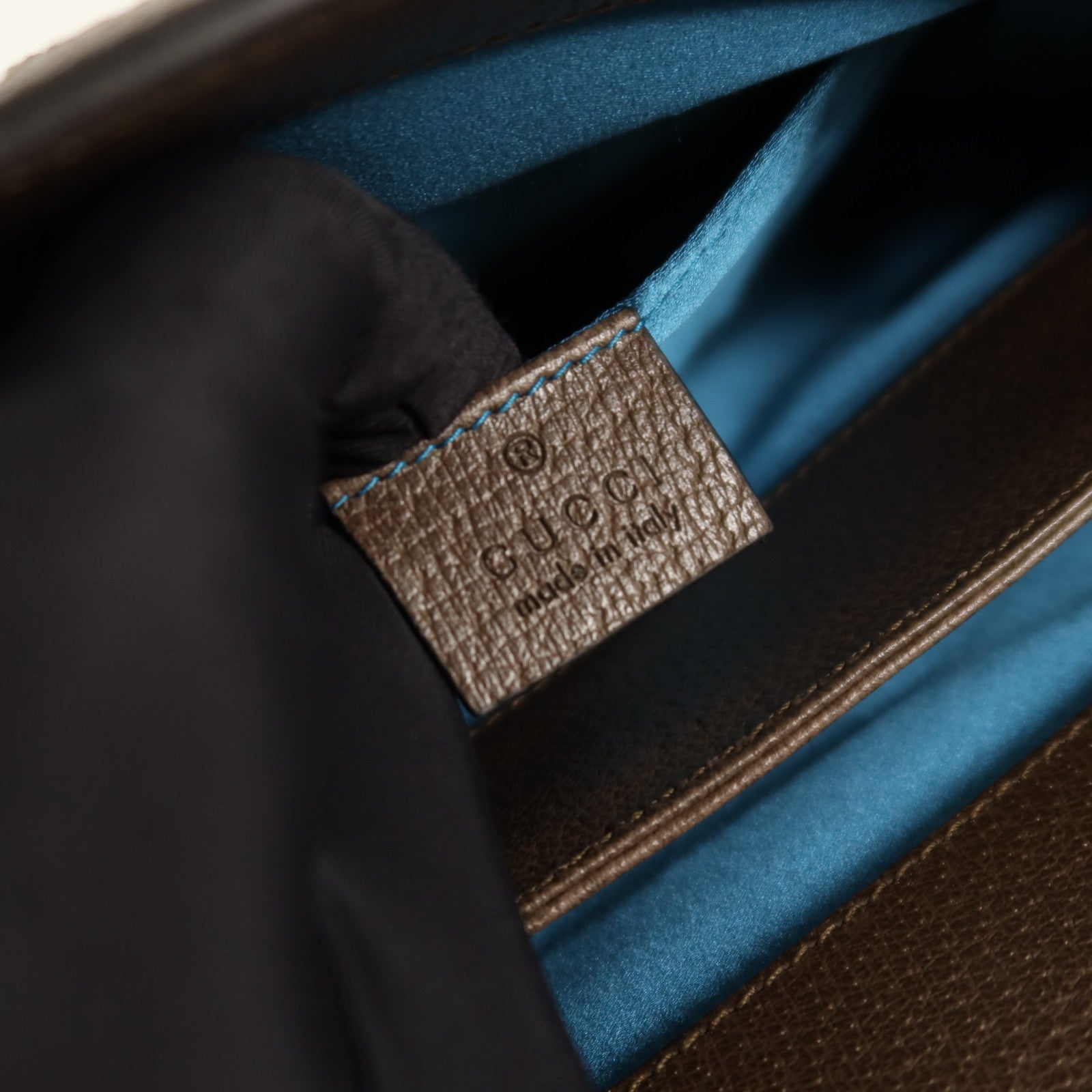 GUCCI 塗層帆布Ophidia GG鏈帶肩背袋