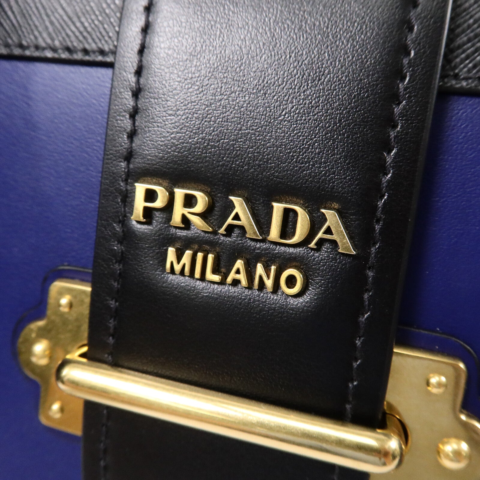 PRADA Saffiano皮革Cahier Bag肩背袋